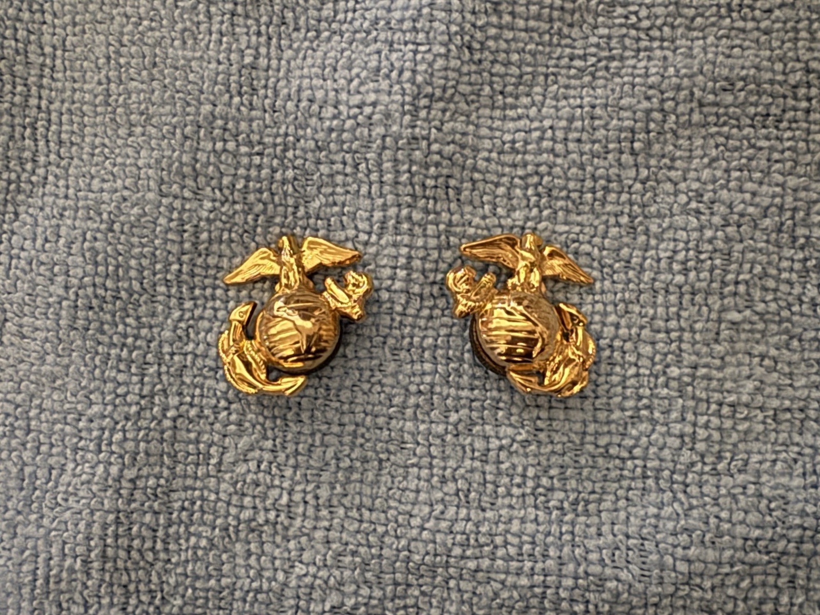 U.S. Marines Eagle Globe And Anchor Screw-on Emblems Governnment Inspected Set
