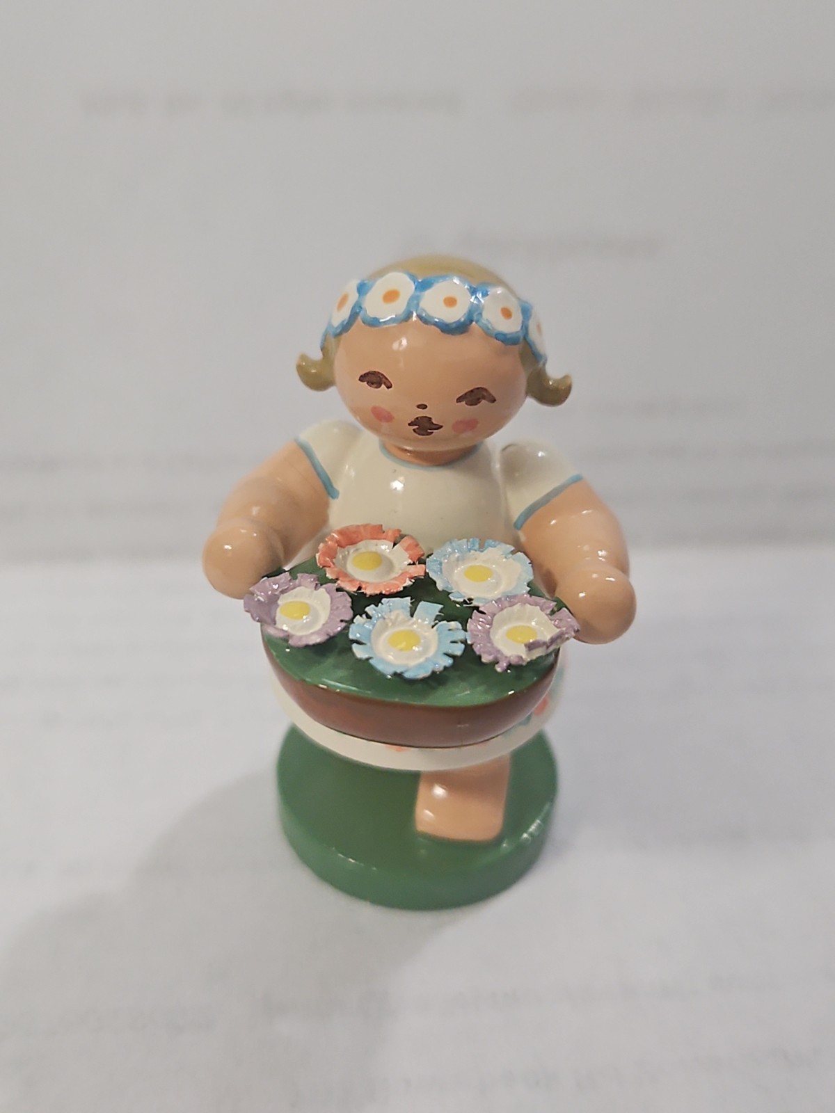 Vintage ERZGEBIRGE GERMANY FLOWER CHILD GIRL Wooden FIGURE