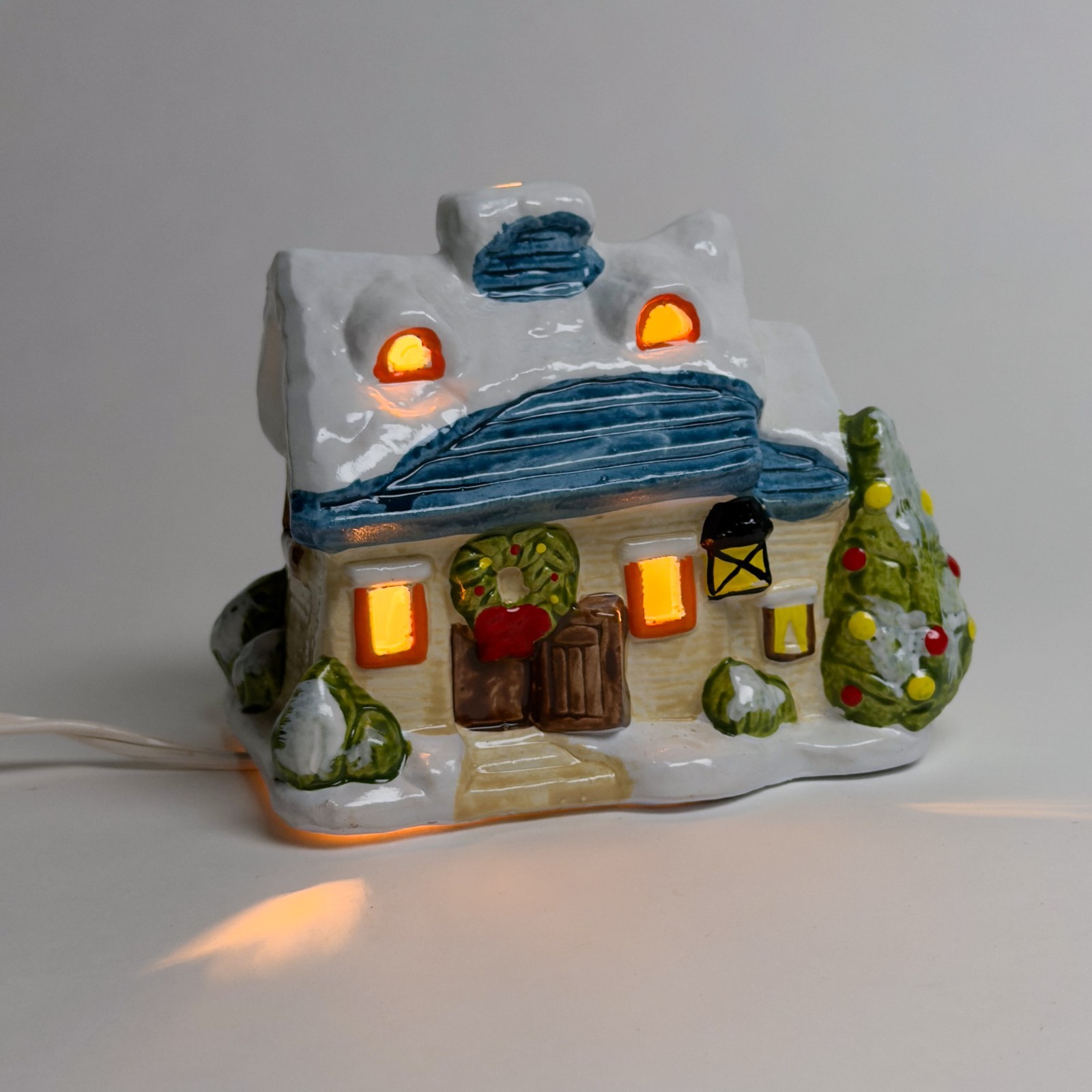 Vintage Light Up Houses 5x5