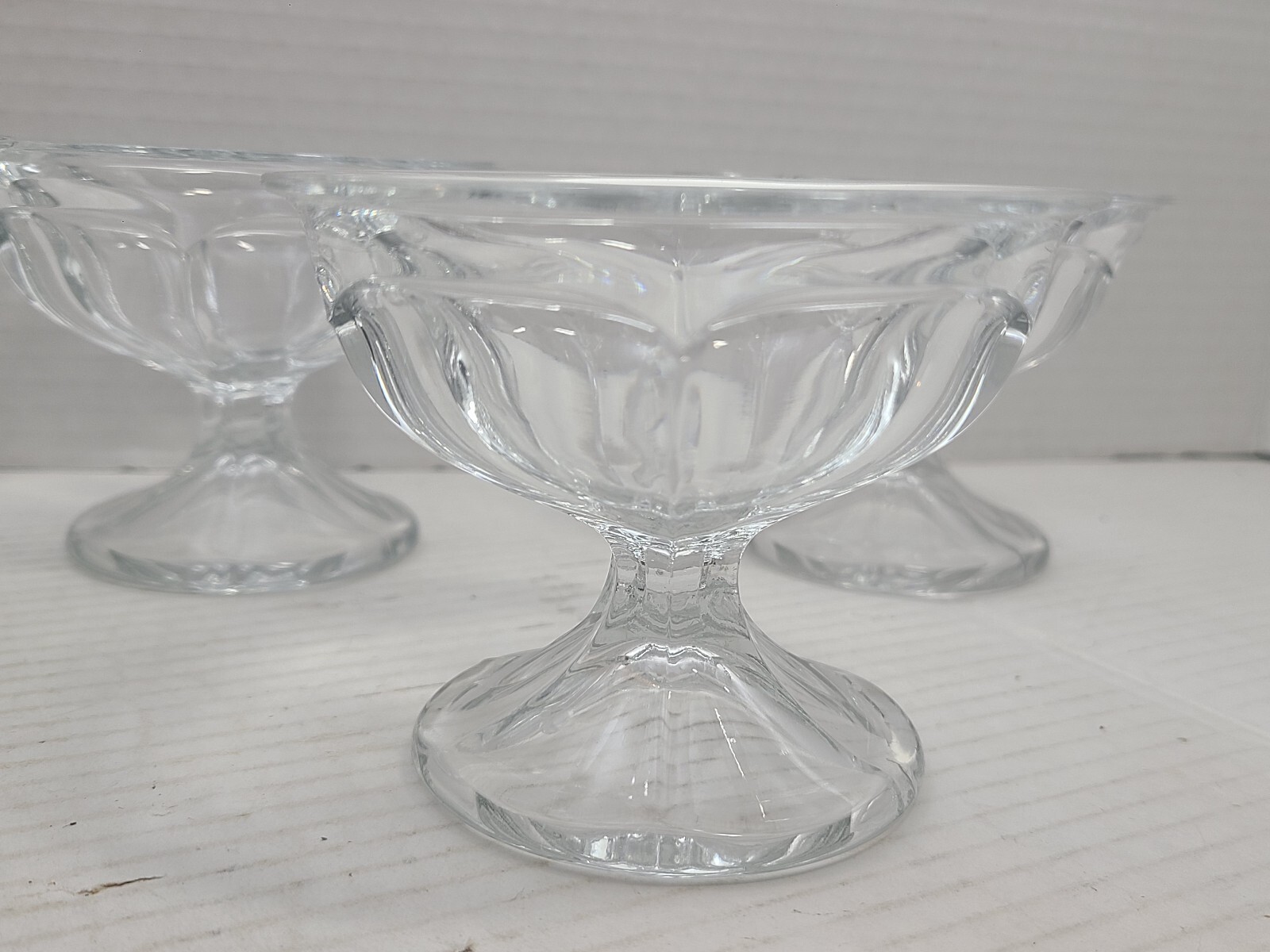 Set of 4 Vintage Paneled Low Sherbert Dessert Glasses MCM EUC