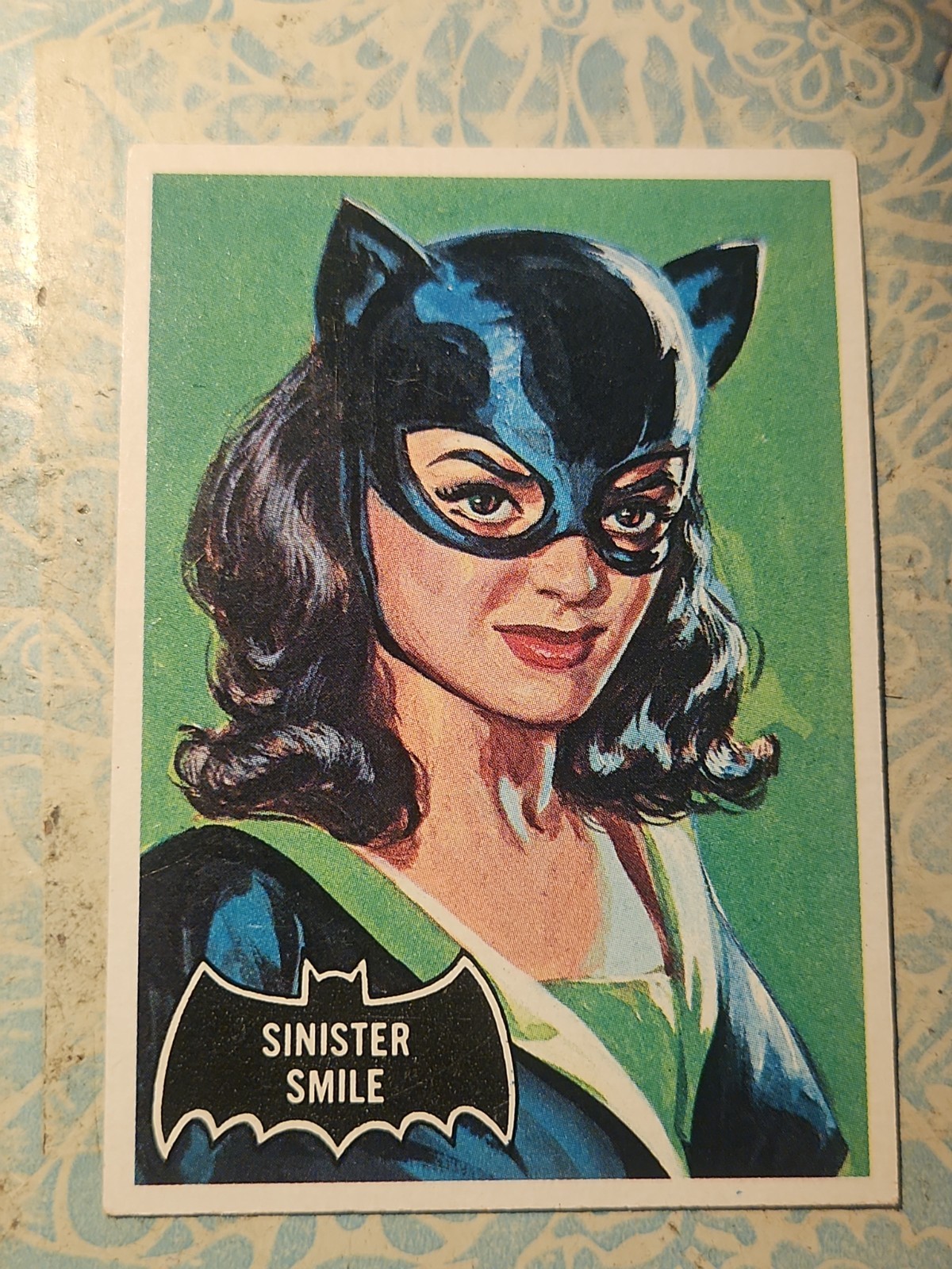 1966 Topps Batman Black Bat #27 Sinister Smile The Cat Woman Clean Card