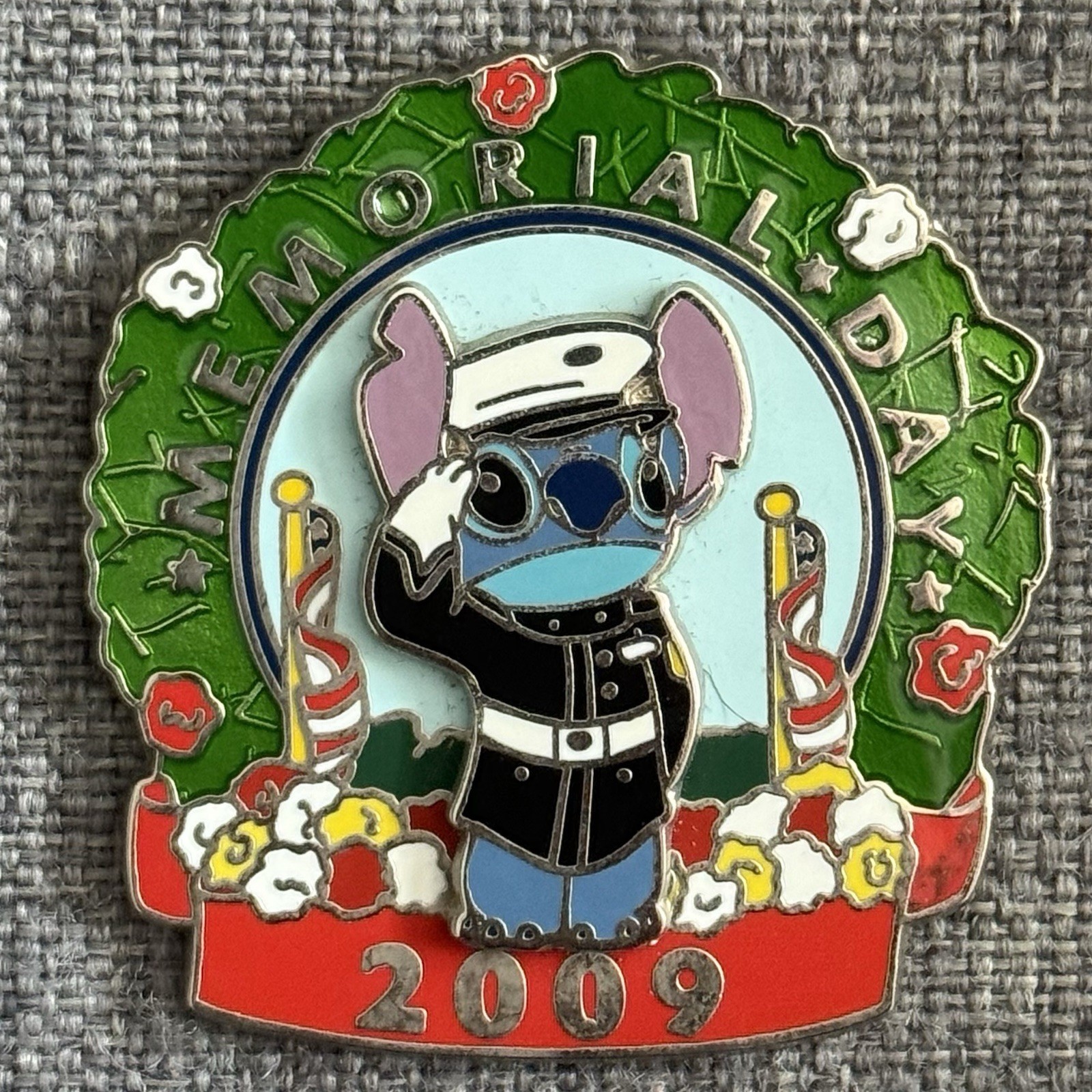 Disney Parks Memorial Day 2006 Stitch LE 300 Pin B6