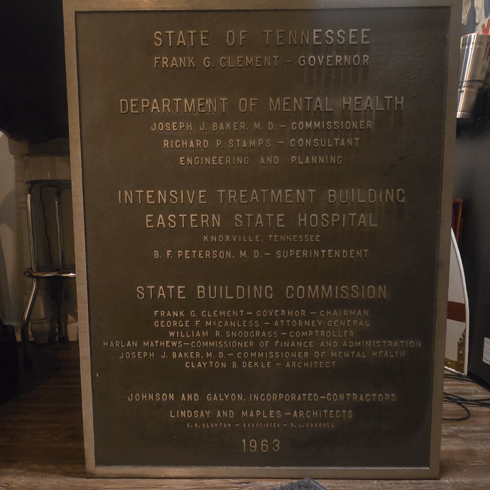 Historical 1963 State of Tennessee Dept of Mental Health Bronze Plaque. Historical 1963 State of Tennessee Dept of Mental Health Bronze Plaque.