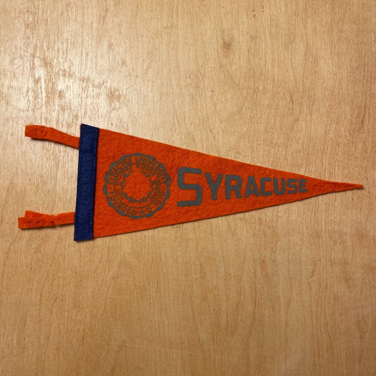 Vintage 1950s Syracuse University 4x9 Felt Pennant Flag