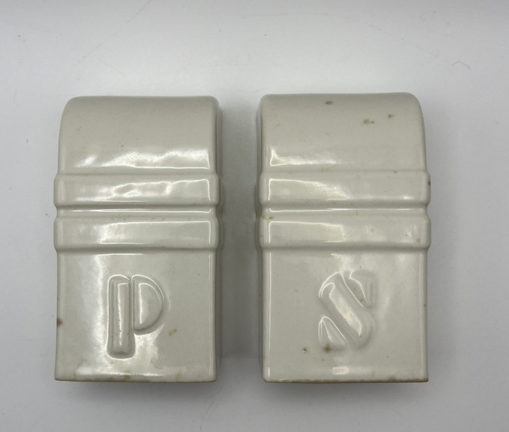 Vintage O'Keefe & Merritt Style White Ceramic Salt & Pepper Stovetop Shakers