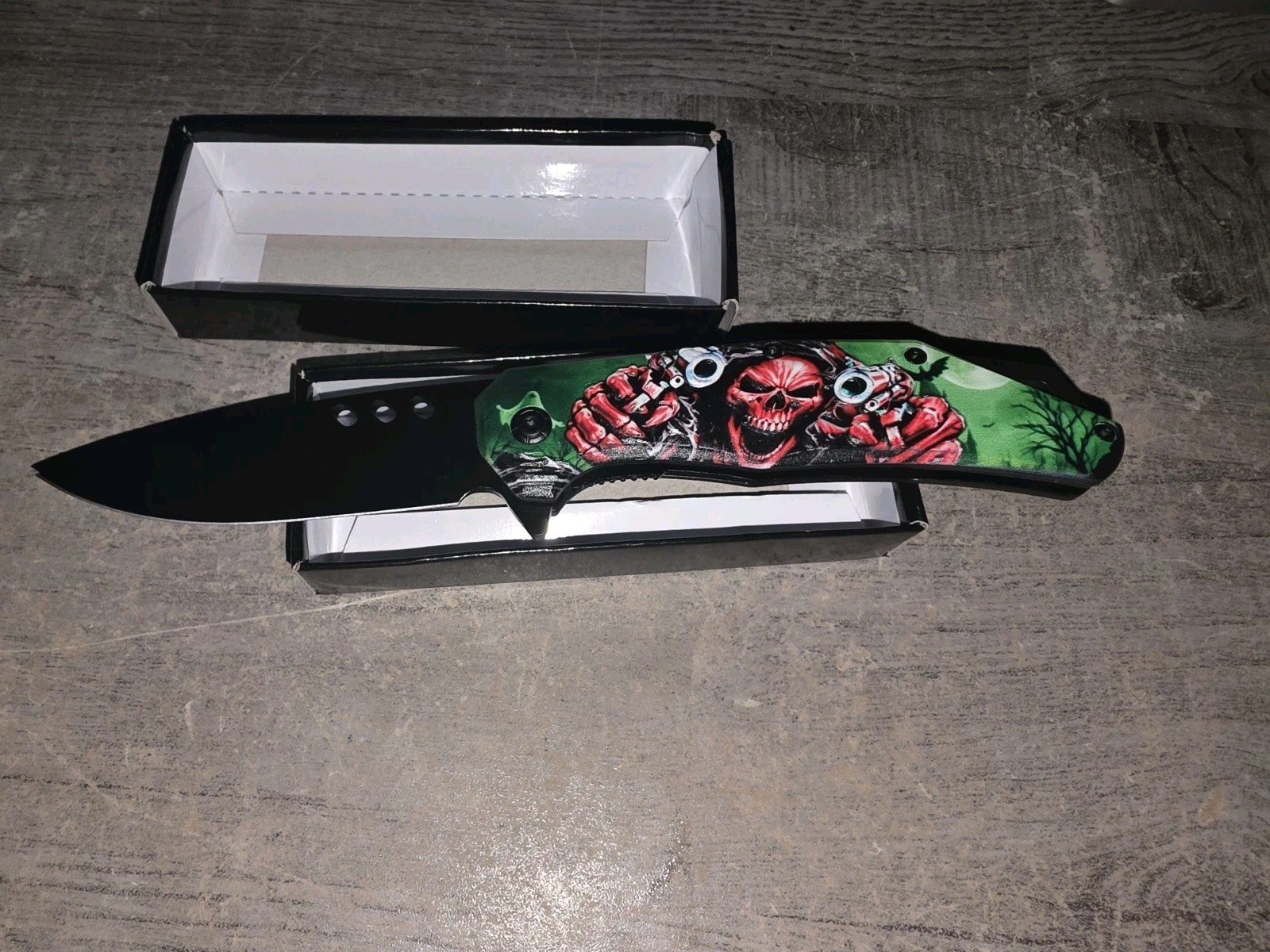 T&S Grim Reaper Folding Pocket Knife Green Skull Design Black Blade T&S Grim Reaper Folding Pocket Knife Green Skull Design Black Blade