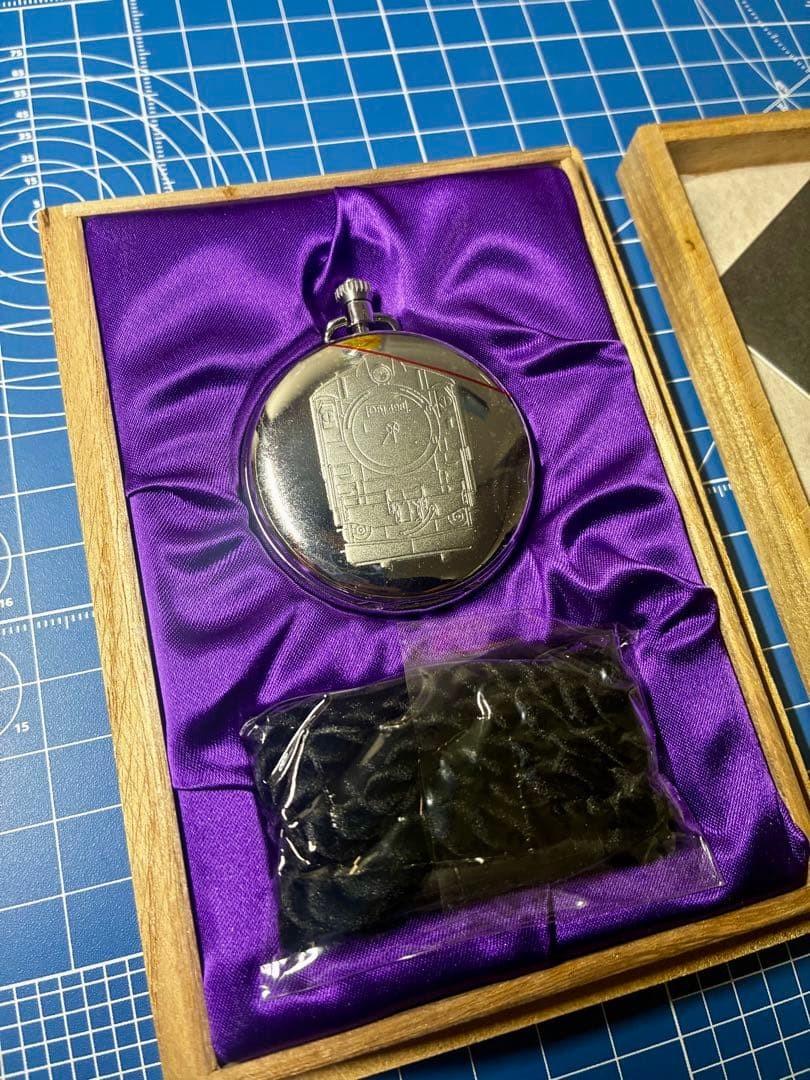 Meiji Milk Industry Pocket Watch D51 498 Steam Locomotive Limited Antique Meiji Milk Industry Pocket Watch D51 498 Steam Locomotive Limited Antique