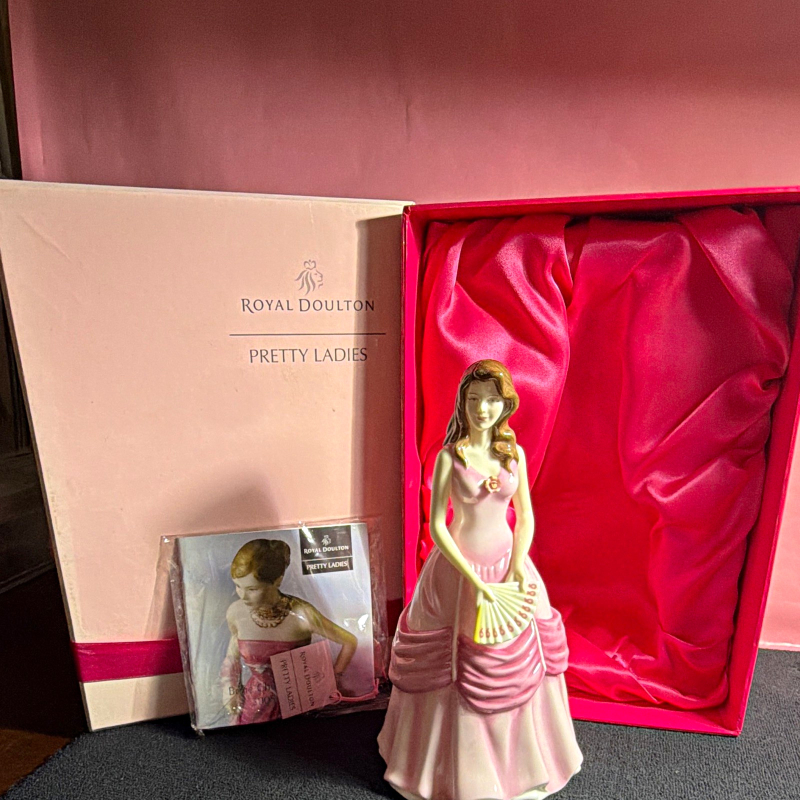 Royal Doulton Pretty Ladies Grace Bone #4906 Figurine Signed T. Marsh 2006 Box Royal Doulton Pretty Ladies Grace Bone #4906 Figurine Signed T. Marsh 2006 Box