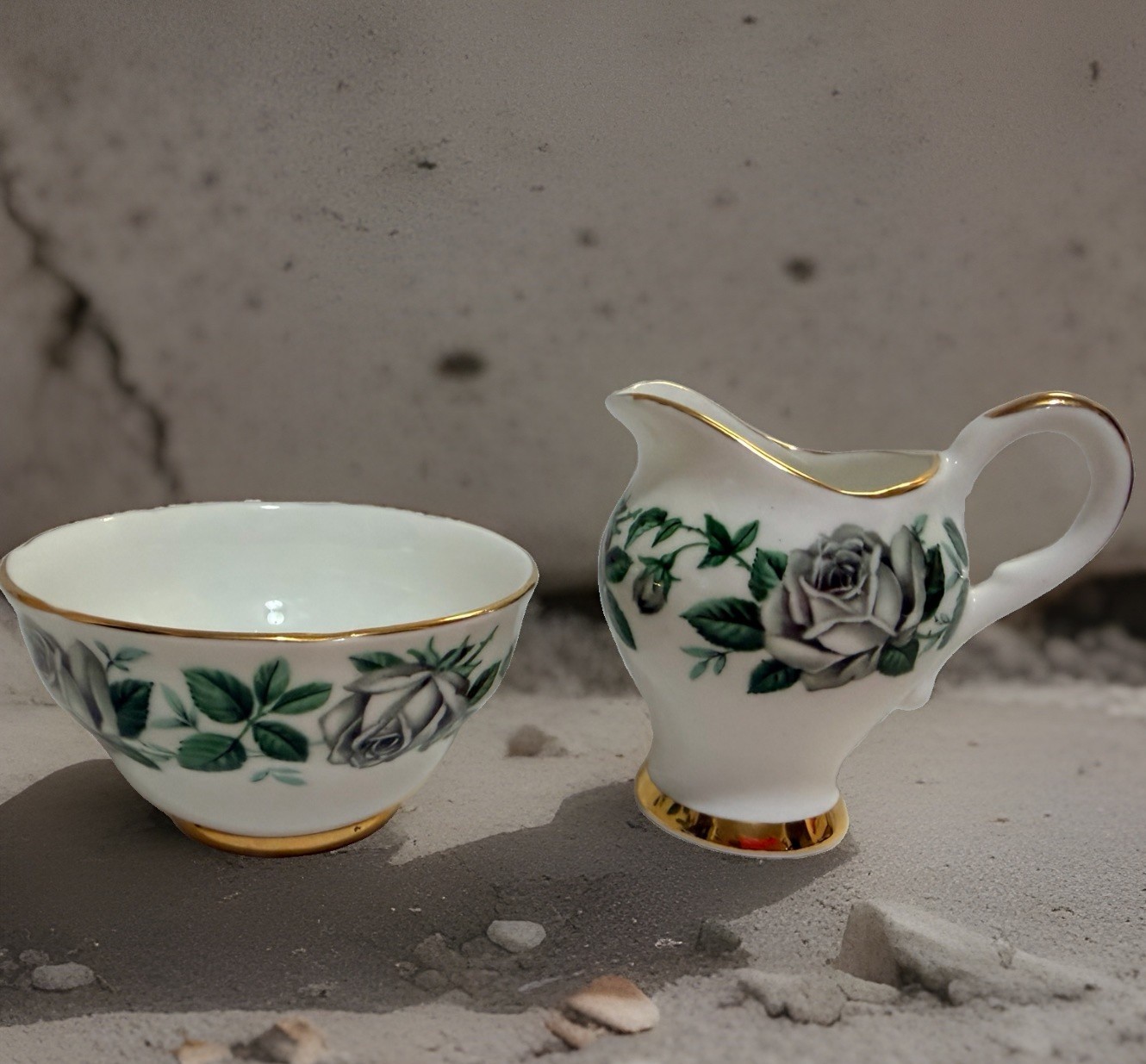 Royal Ardalt Bone China Creamer & Sugar Bowl Set Floral Gold Trim 2096F Royal Ardalt Bone China Creamer & Sugar Bowl Set Floral Gold Trim 2096F