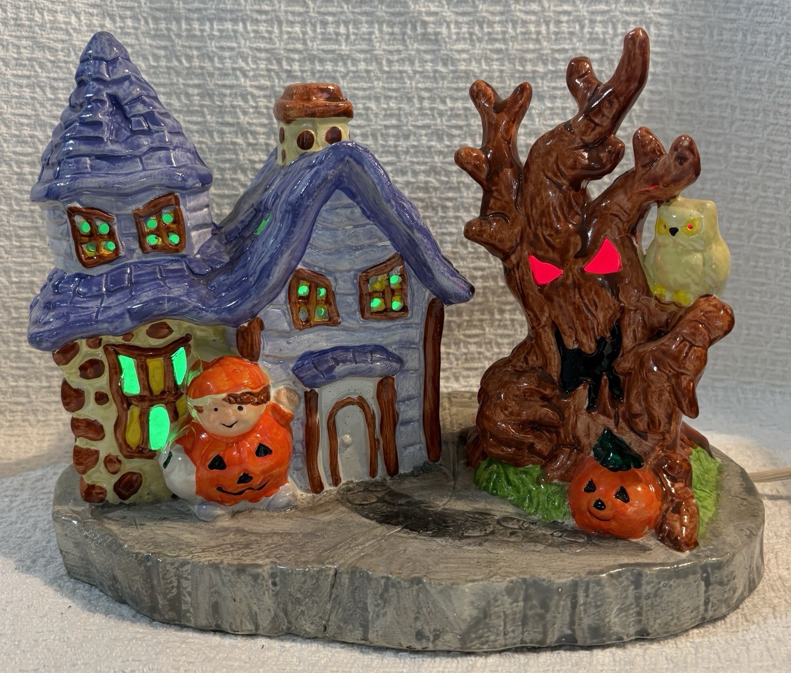 Vintage Illuminated Porcelain Halloween Haunted House Village Scene 2 Lights