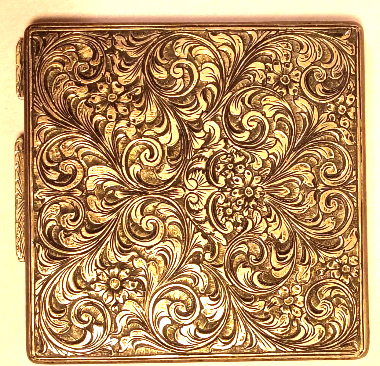 Vintage Italian 800 Silver Gilt Compact Case Florence 10 FI Engraved Floral 80g Vintage Italian 800 Silver Gilt Compact Case Florence 10 FI Engraved Floral 80g