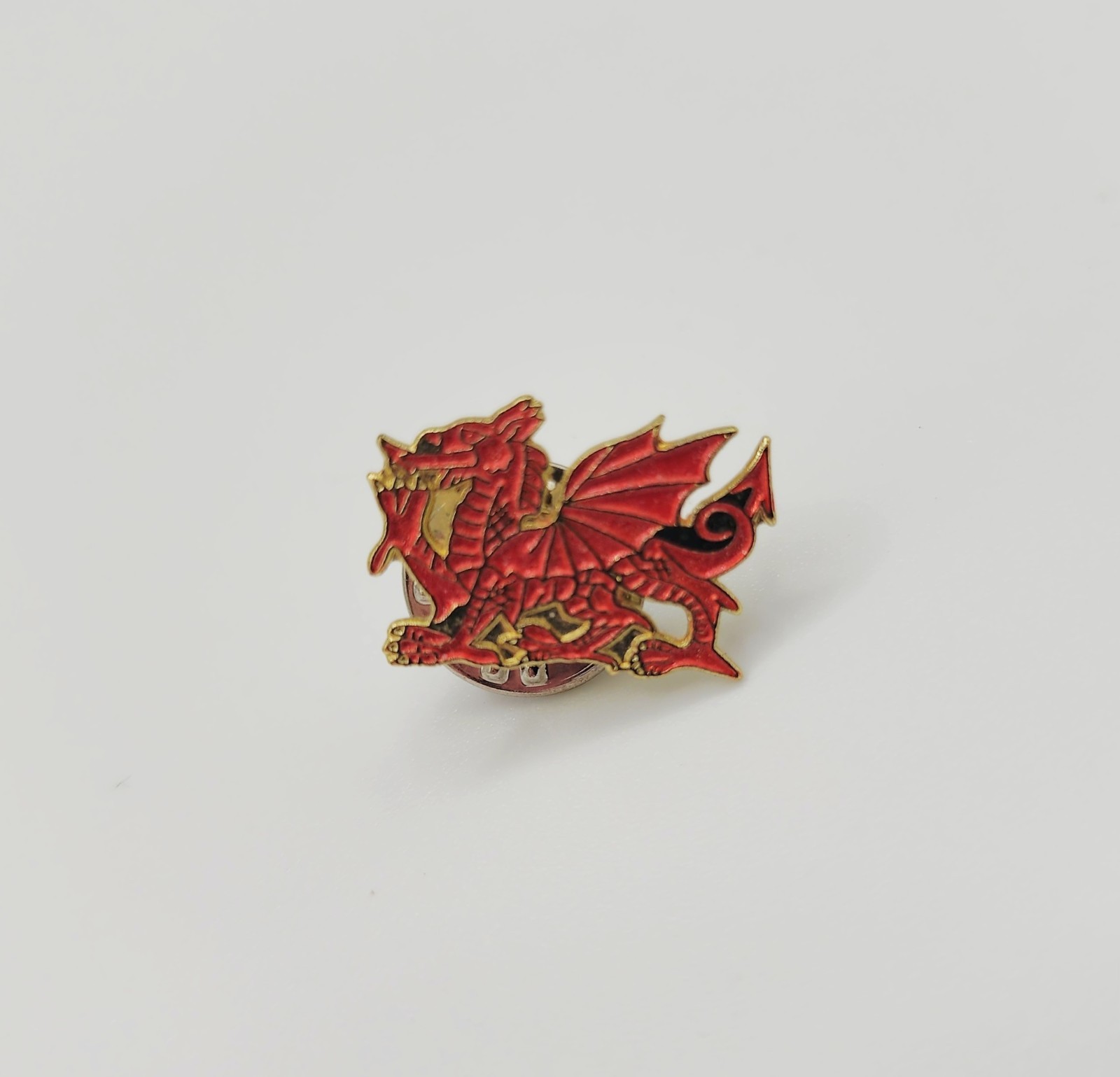 Vintage Welsh Wales Dragon Flag Souvenir Pin Pinback Rare Vintage Welsh Wales Dragon Flag Souvenir Pin Pinback Rare
