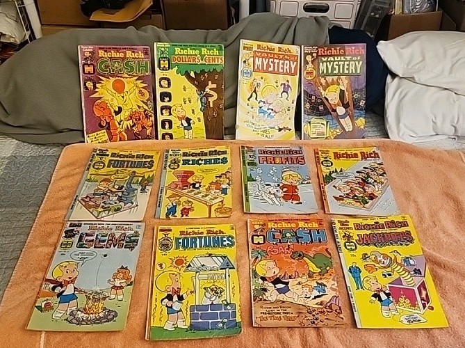 Vintage Richie Rich Comics Lot 12 Harvey Comics mix titles & mix cond C-LIST OBO Vintage Richie Rich Comics Lot 12 Harvey Comics mix titles & mix cond C-LIST OBO