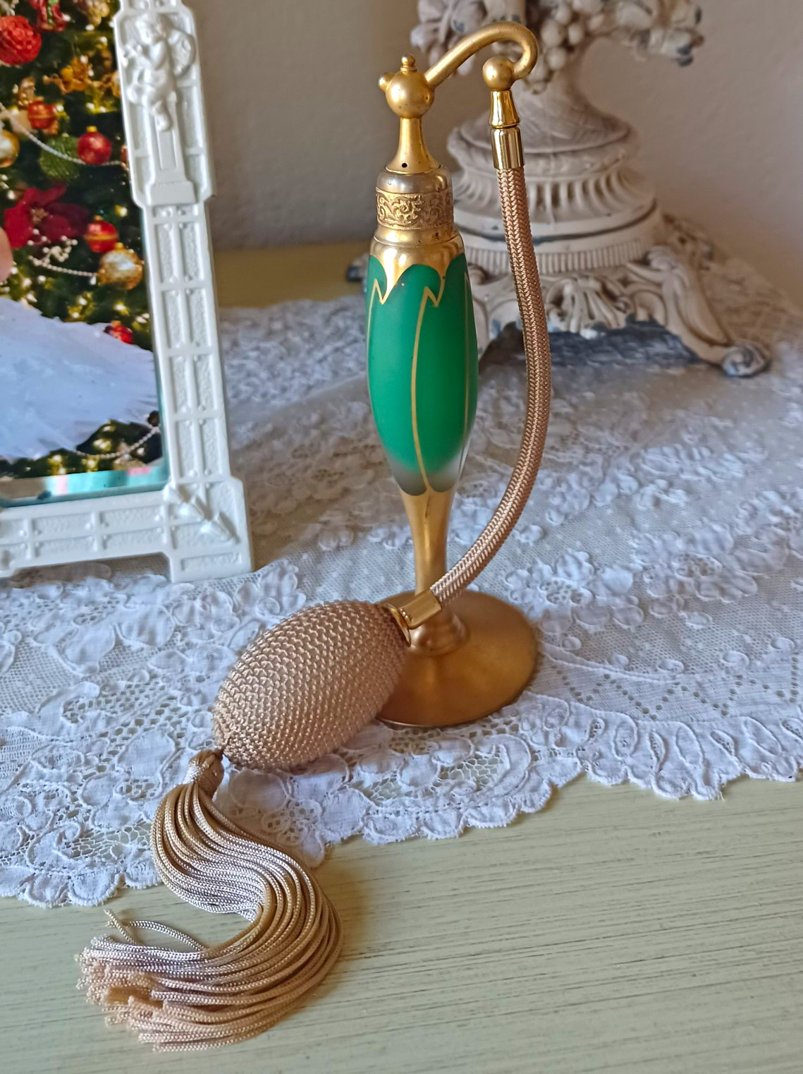 Antique 1920s Green & Gold Glass Perfume Atomizer Bottle w/ Bulb & Tassel