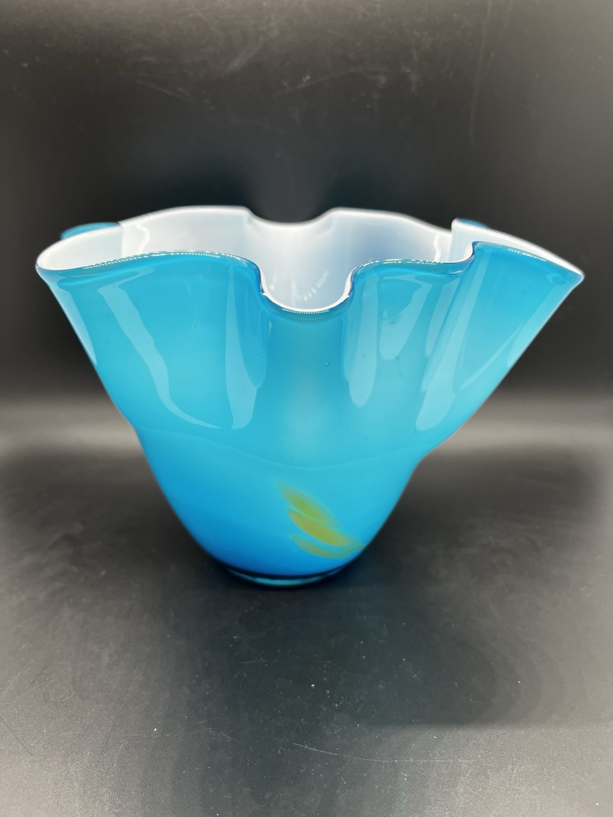 Rare MCM Venetian Fulvio Bianconi & Paolo Venini Cased Glass Fazzoletto Vase