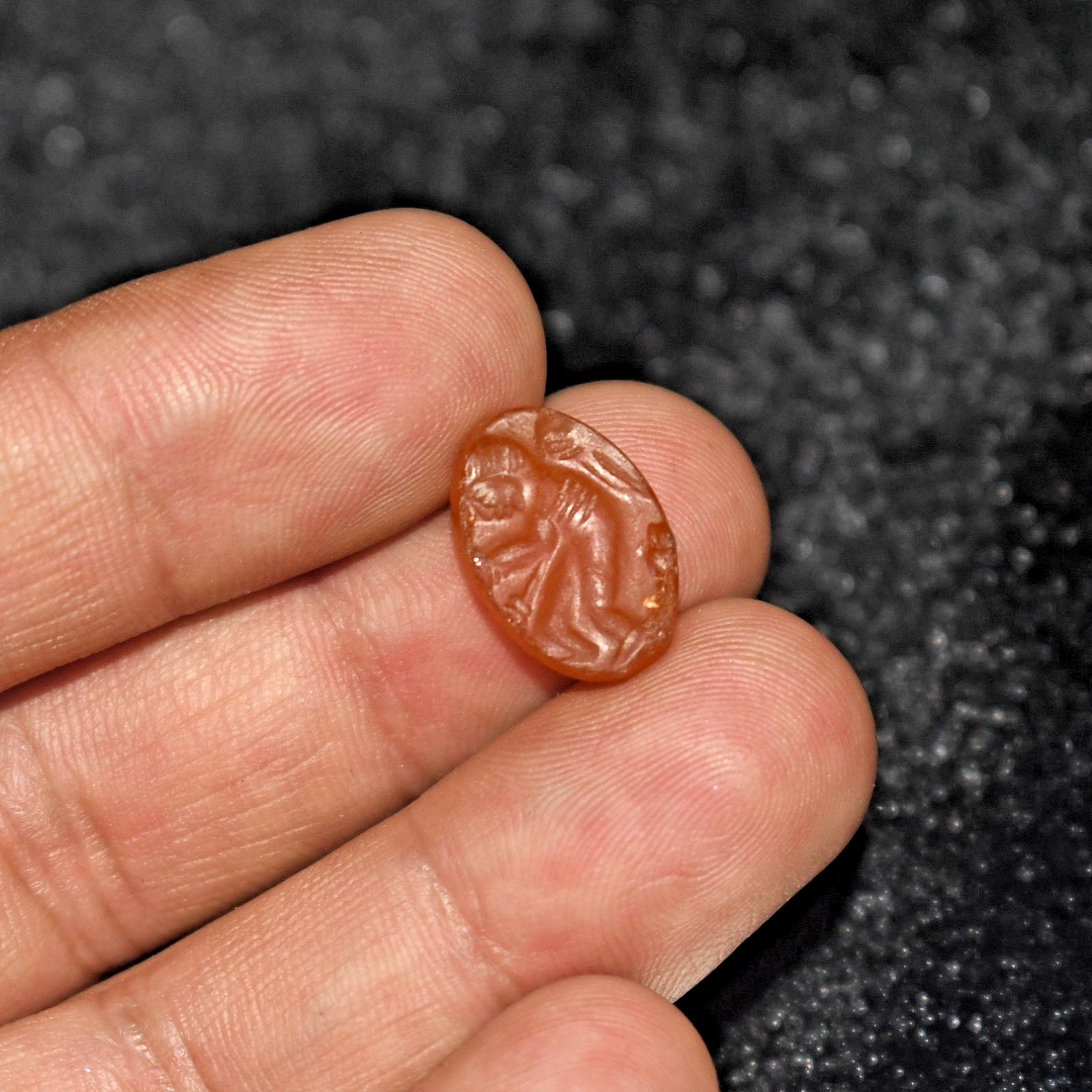 Ancient Near Eastern Carnelian Stone Intaglio Seal Depicting Figurine
