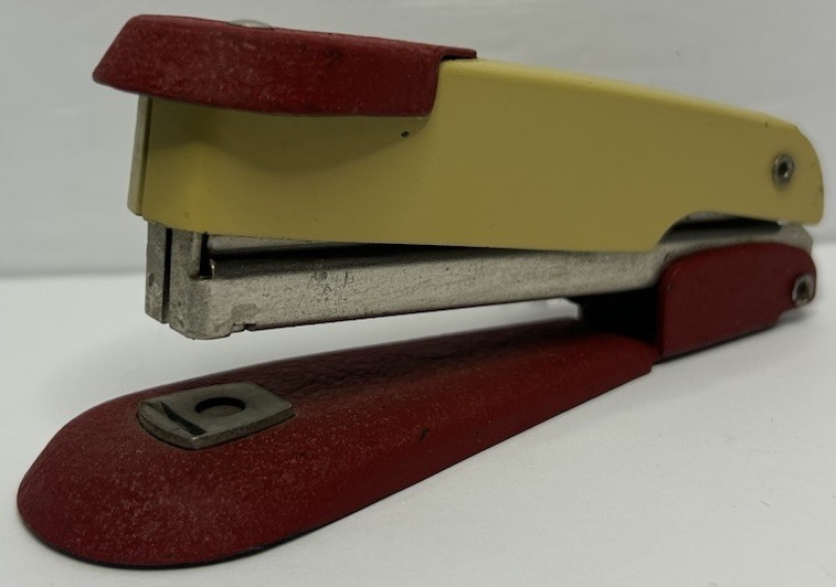 Vintage Arrow Small Desk Stapler ~ Yellow And Red