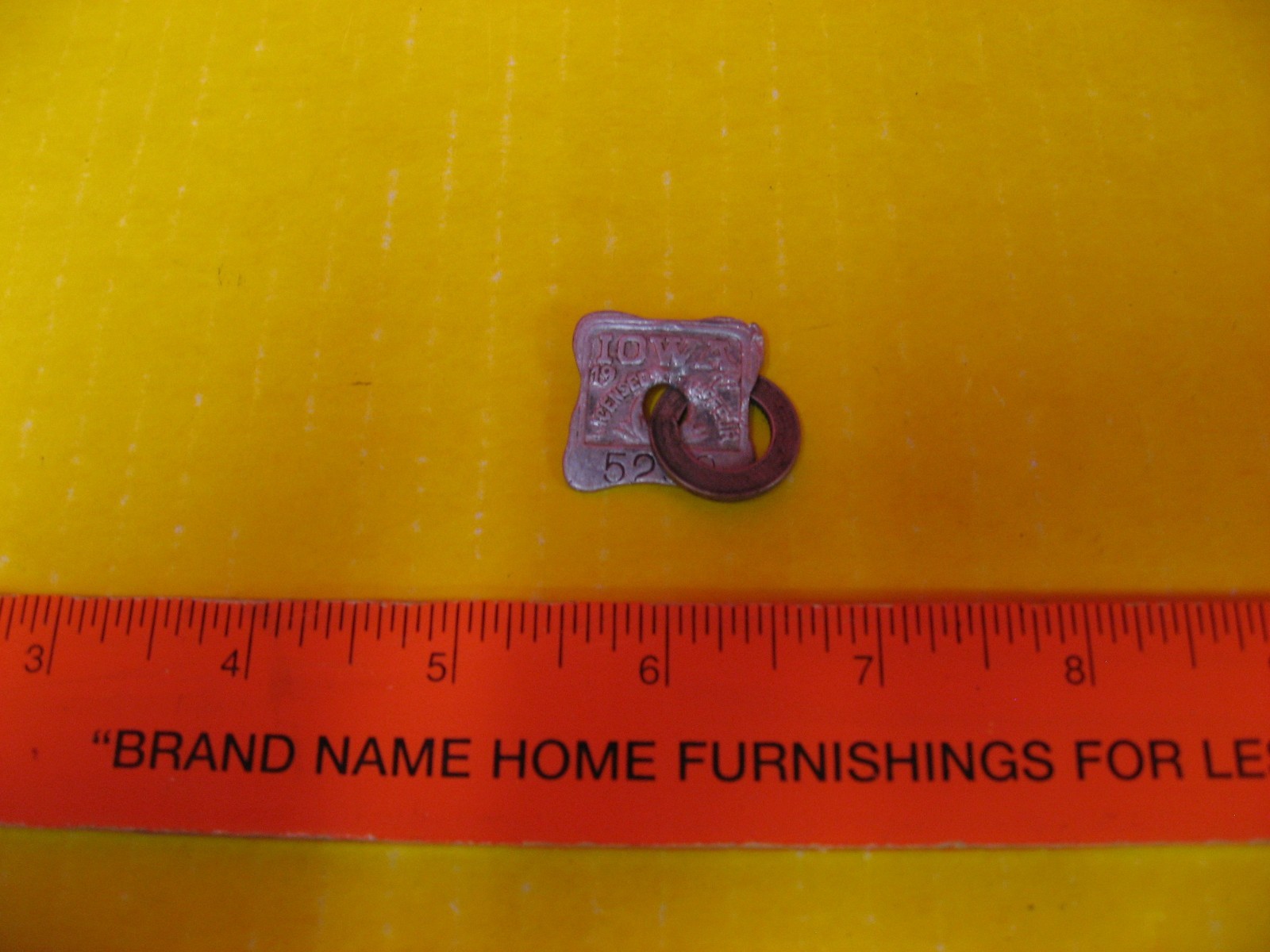 1925 IOWA LICENSED CHAUFFEUR BADGE - #5252