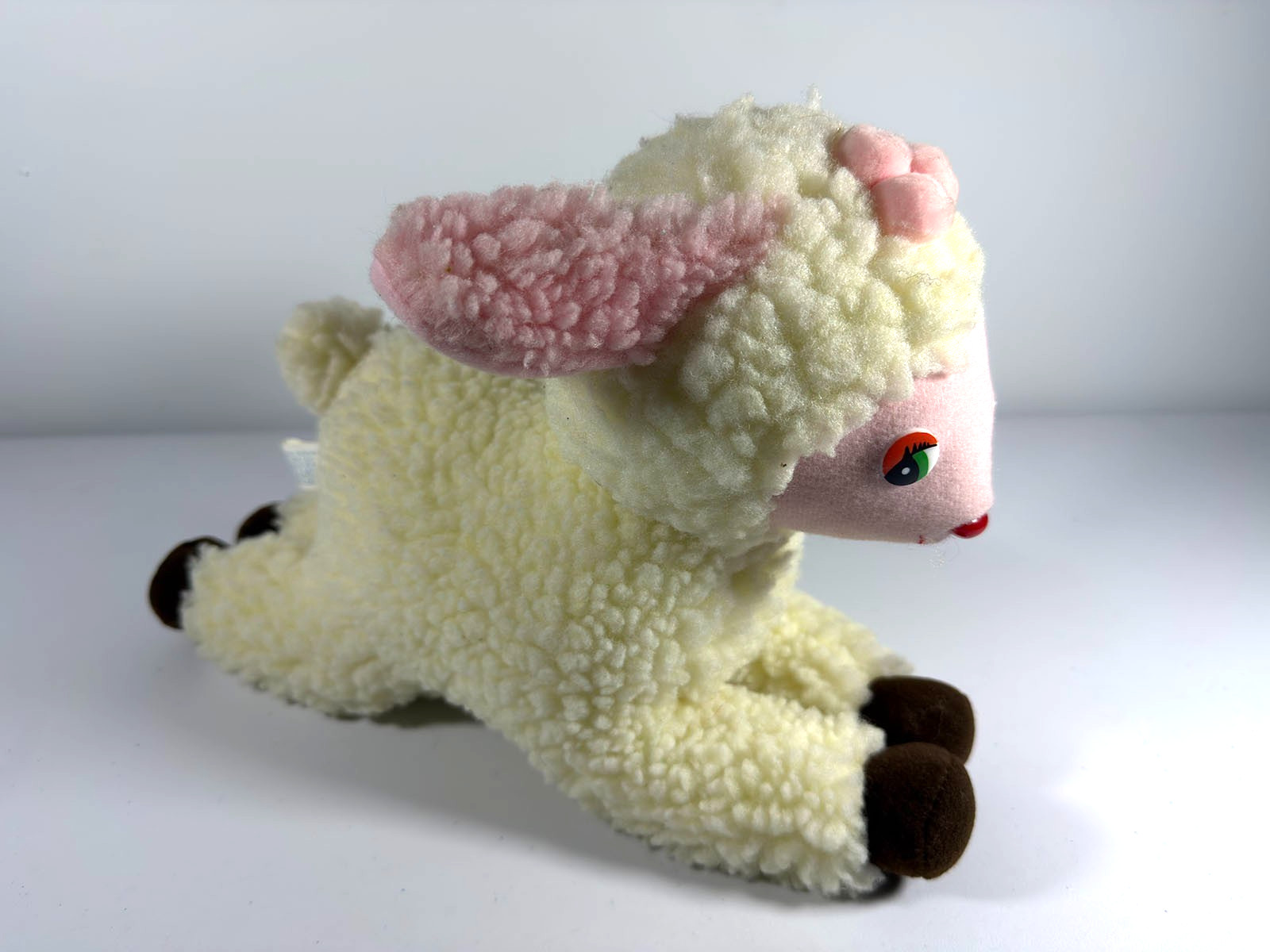 VTG RARE Disney World It’s A Small World Lamb Plush Figure Goebel - w/tags