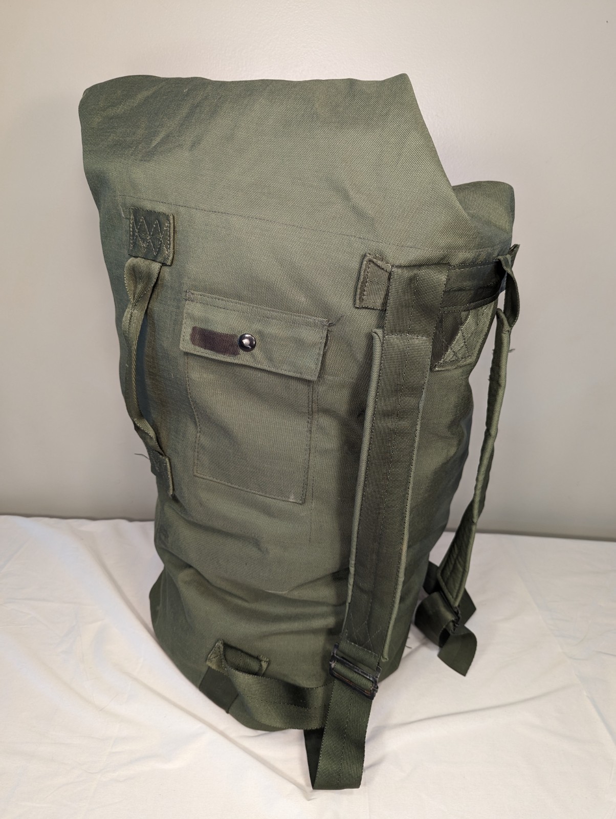 Very Good - Military Duffel Bag Rucksack Olive Green Heavy Duty Army Duffel USGI