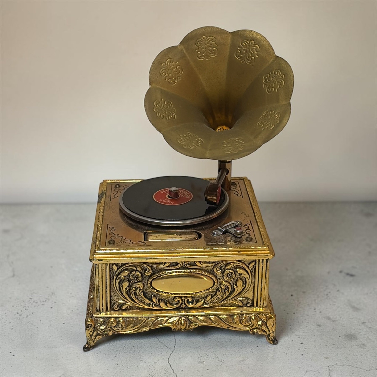 Vintage SWANK PHONOGRAPH Music Box & Lighter Works Vintage SWANK PHONOGRAPH Music Box & Lighter Works