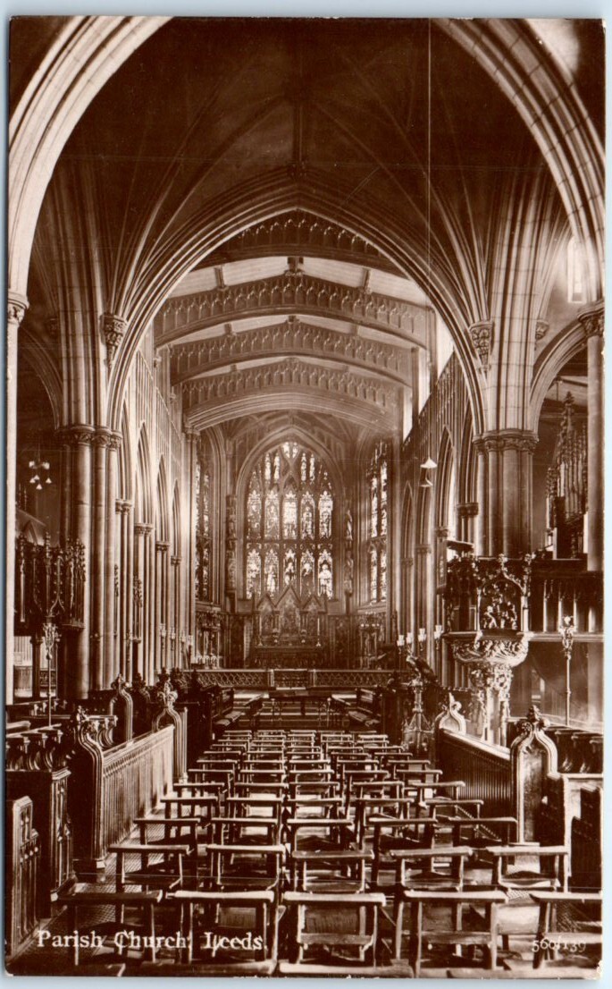 Postcard - Parish Church - Leeds, England