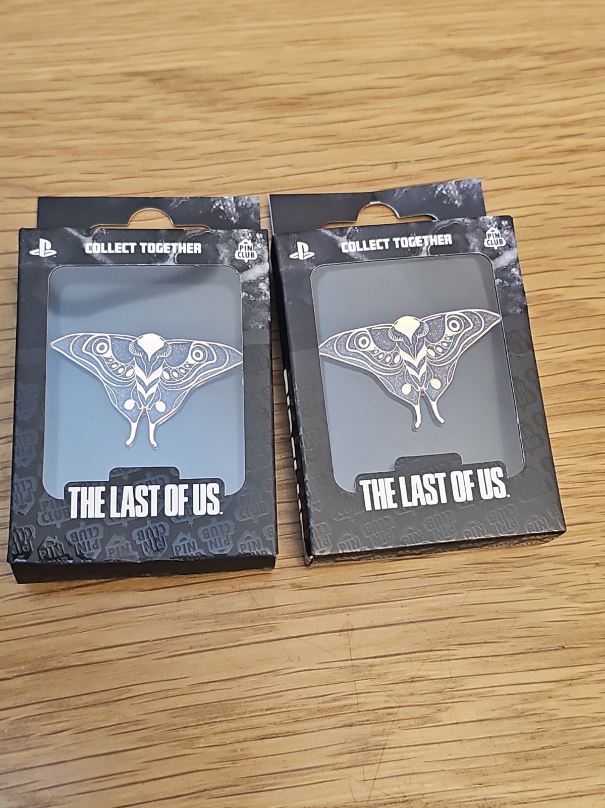 2 X The Last of Us Ellie Moth Pin Playstation Pin Club Promo Pin Button Pinback