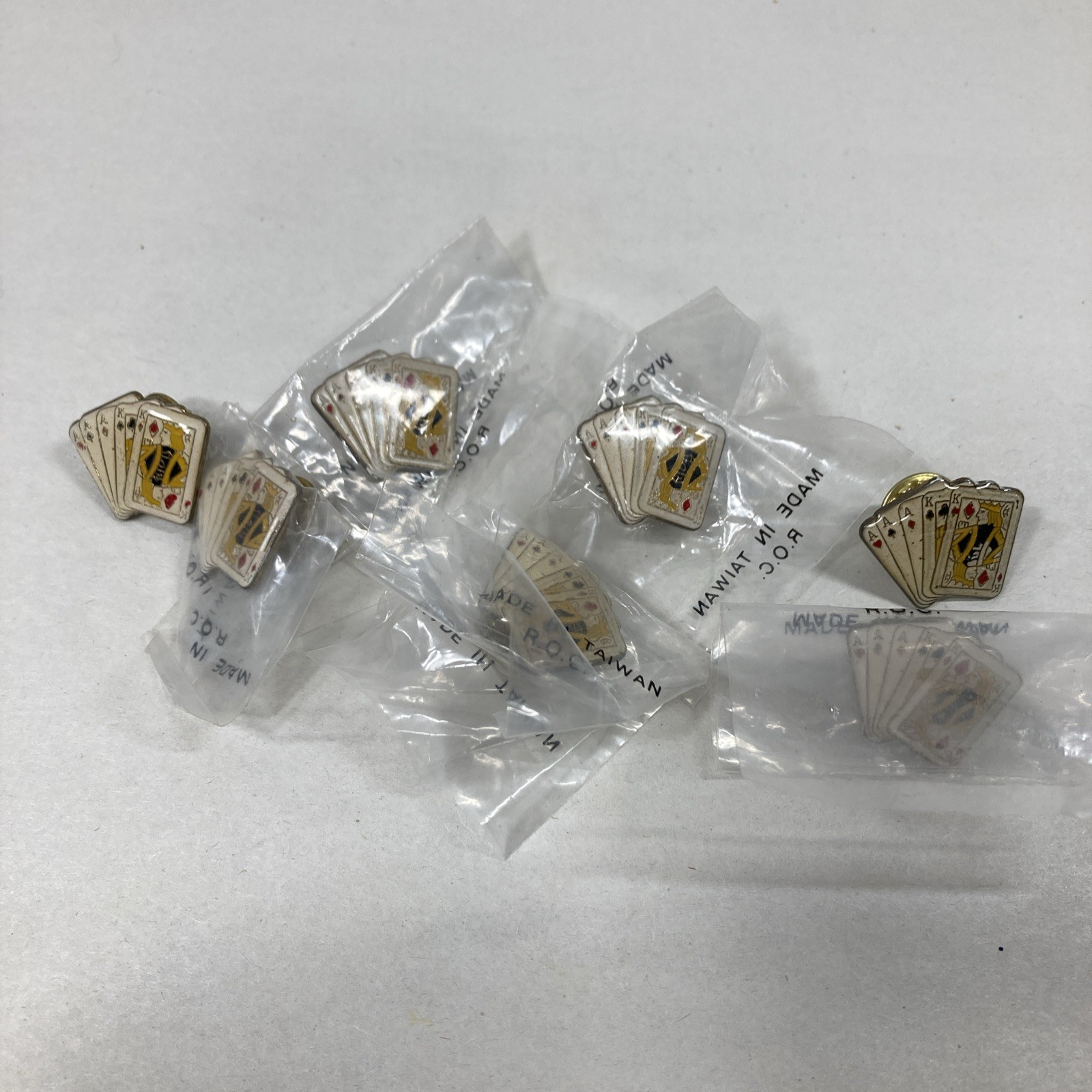 Lot Of 7 Vintage Full House Aces And Kings Lapel Pin. Biker Gambler Playing Card Lot Of 7 Vintage Full House Aces And Kings Lapel Pin. Biker Gambler Playing Card