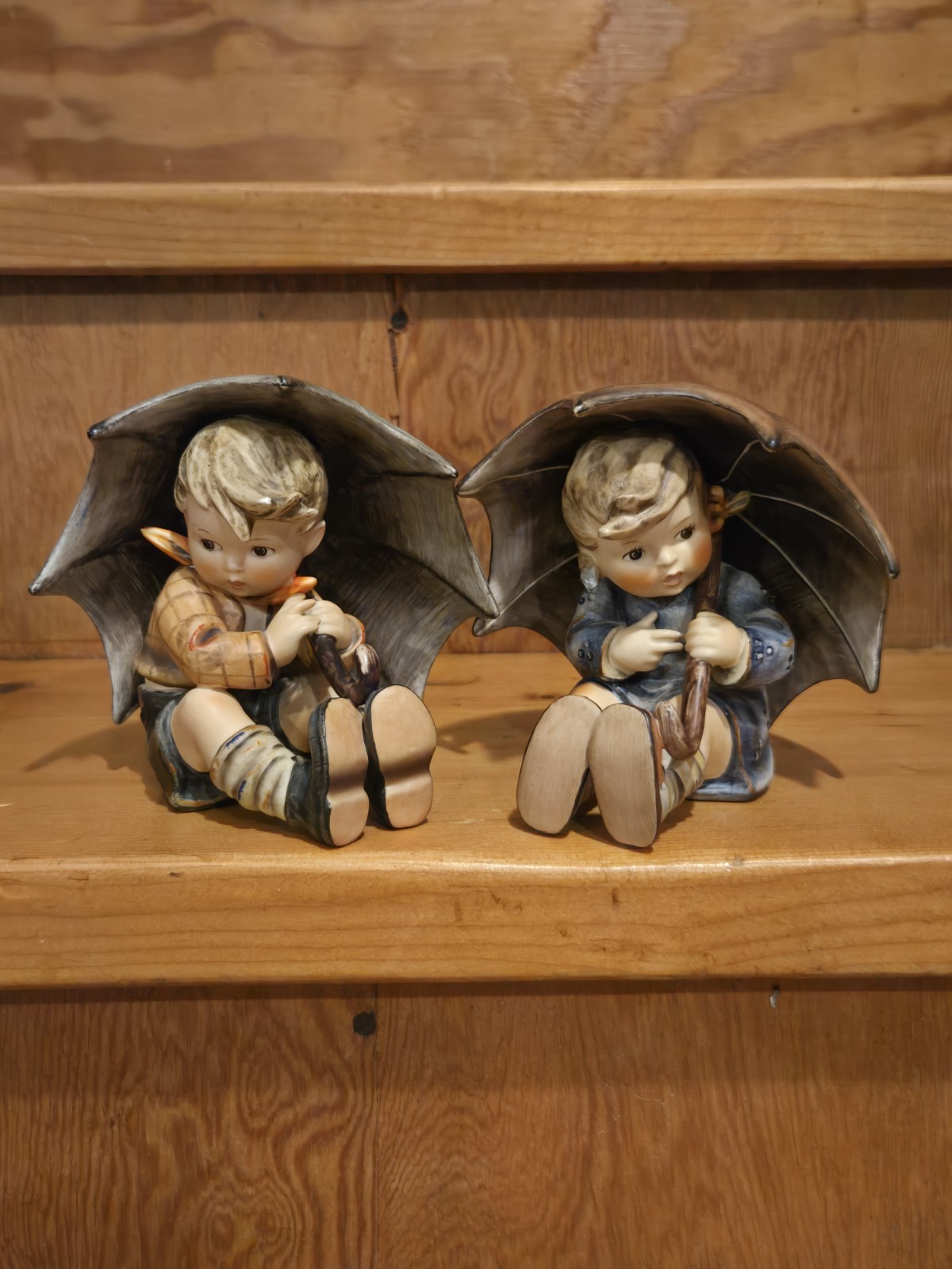 Hummel Goebel Umbrella Boy and Girl 5 Hummel Goebel Umbrella Boy and Girl 5