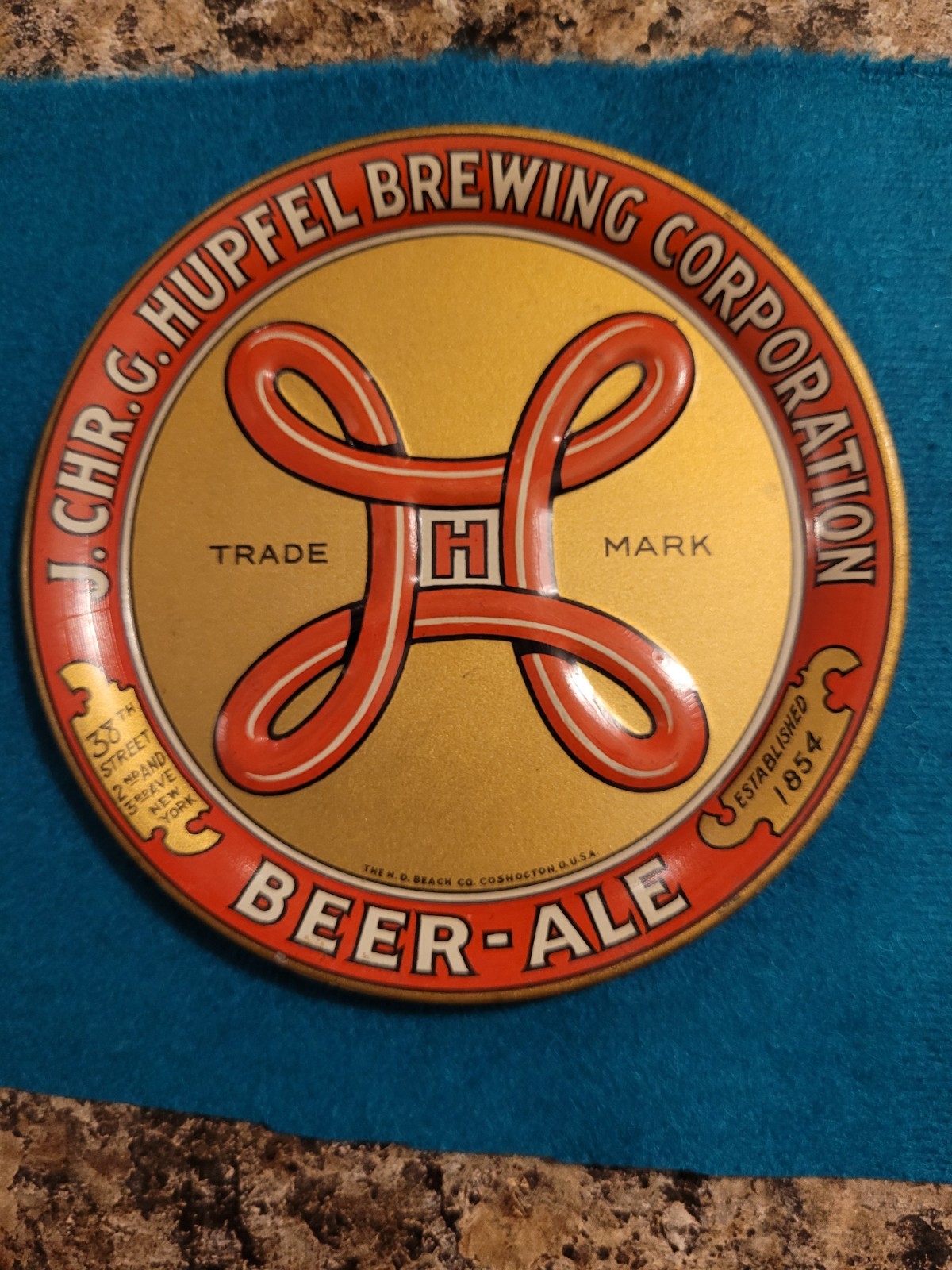 ANTIQUE/VINTAGE J. CHR. G. HUPFEL BREWING CORP. TIP TRAY NEW YORK CITY NY