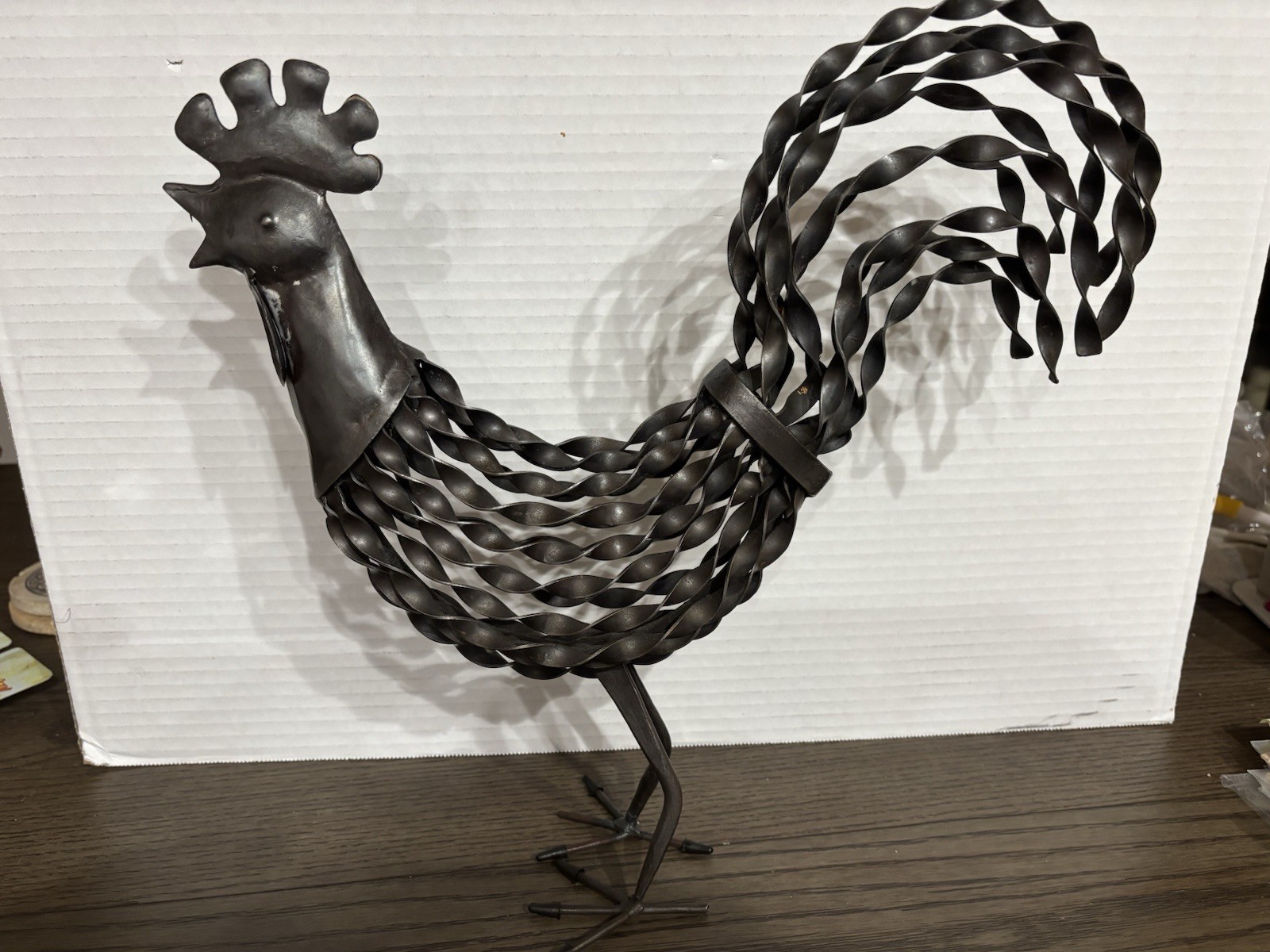 Vintage Dark Tin Metal Rooster. 1/2 Twisted Tin Metal Forms The Body. Vintage Dark Tin Metal Rooster. 1/2 Twisted Tin Metal Forms The Body.