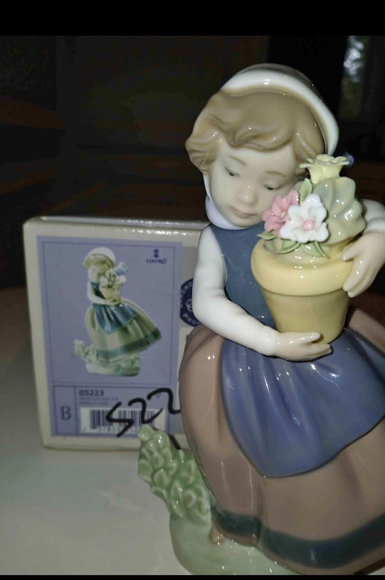 Lladro 05223 \