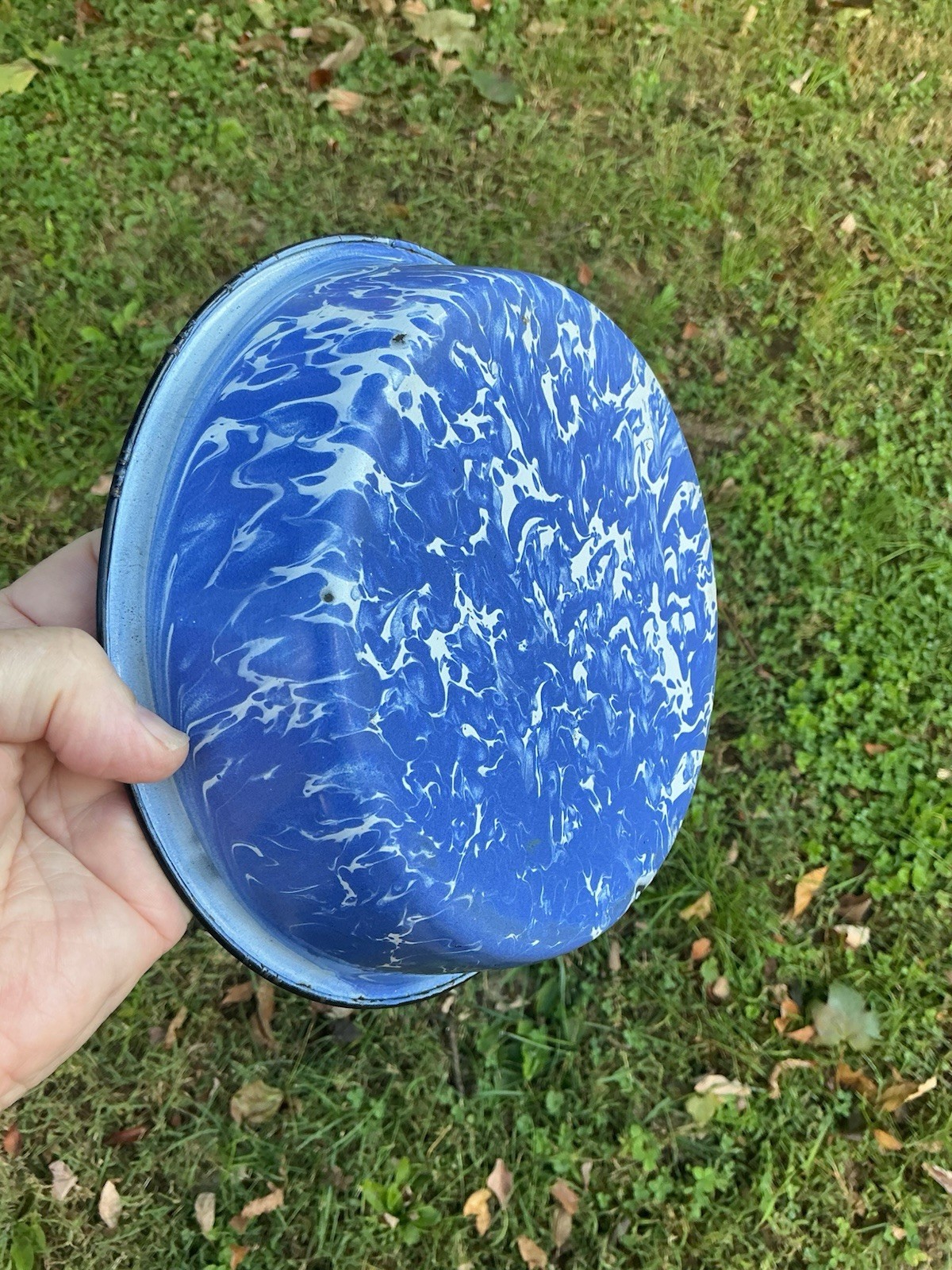 RARE DEEP COBALT BLUE WHITE SWIRL ANTIQUE PUDDING PAN GRANITEWARE OLD ENAMELWARE RARE DEEP COBALT BLUE WHITE SWIRL ANTIQUE PUDDING PAN GRANITEWARE OLD ENAMELWARE