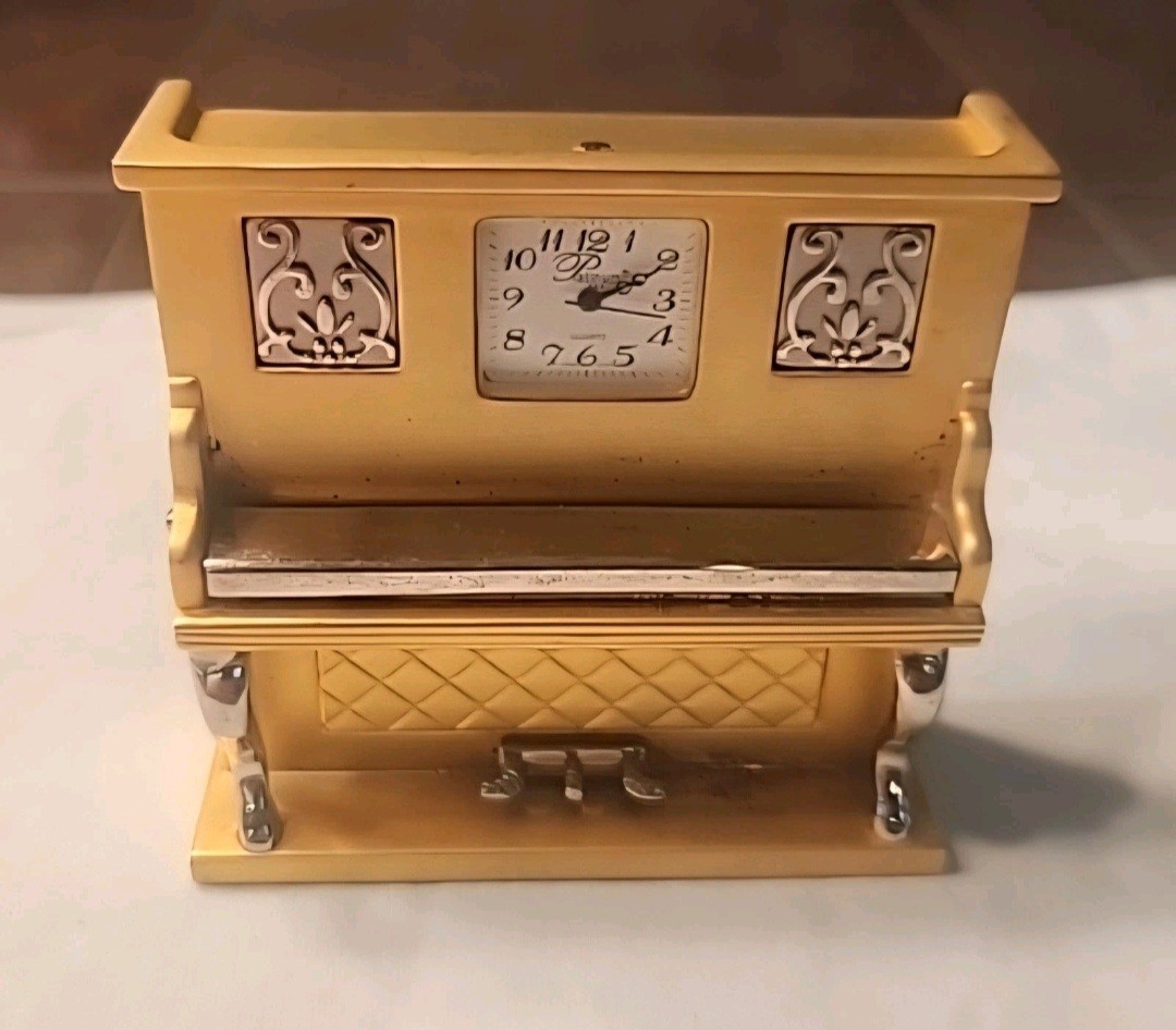 Vintage Brass Upright Piano Desk Clock Quartz Miniature Piano Figural Gold Tone