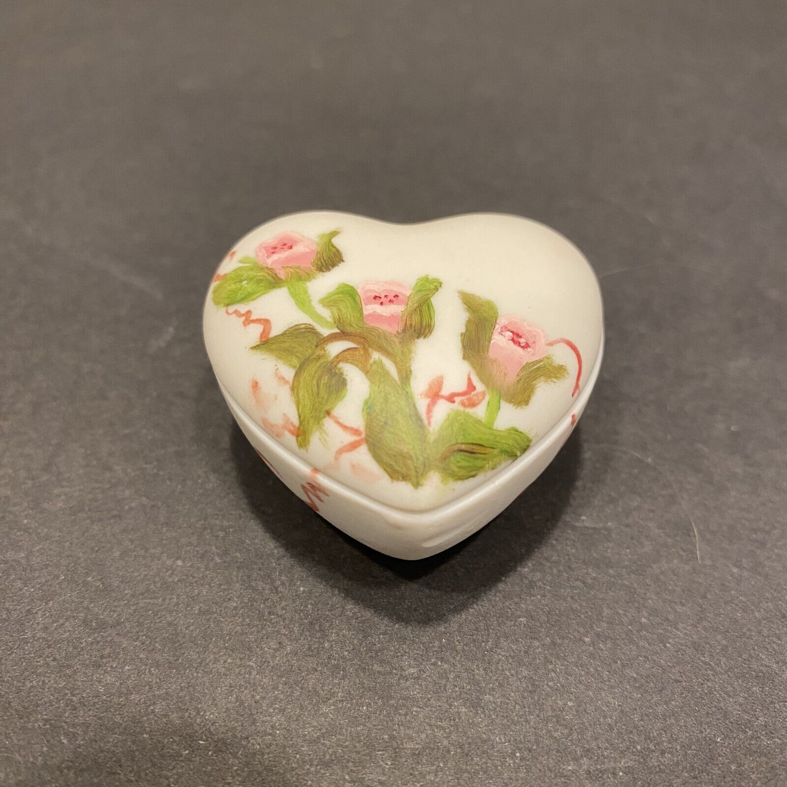 Vintage Zims Heart Shaped Mini Small Trinket Pill Box Porcelain Flowers Japan