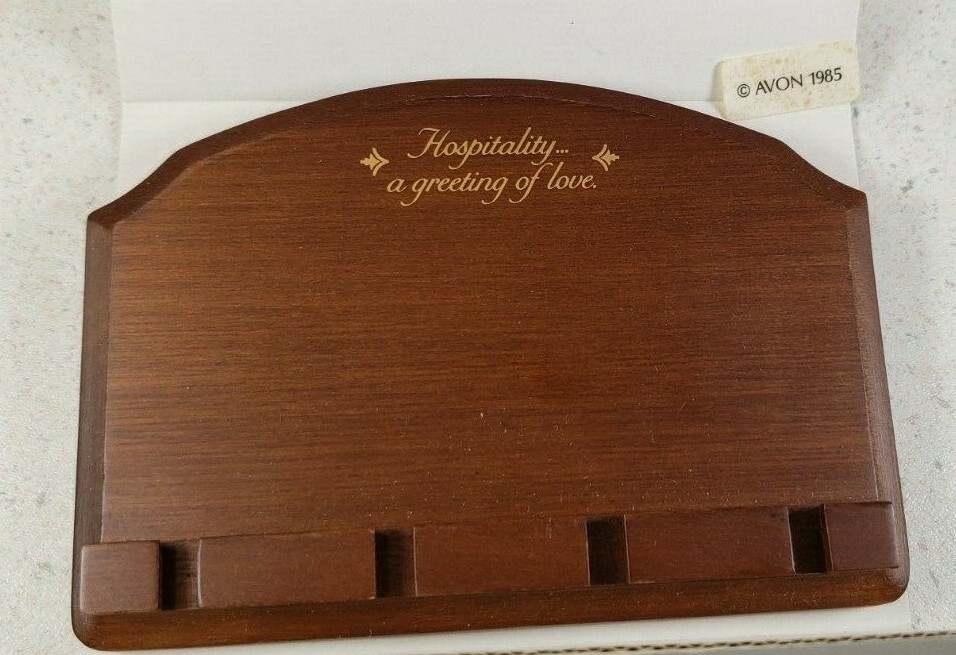 VTG 1985 AVON HOSPITALITY SPOON SERIES WOOD WALL DISPLAY RACK Only  BOXED