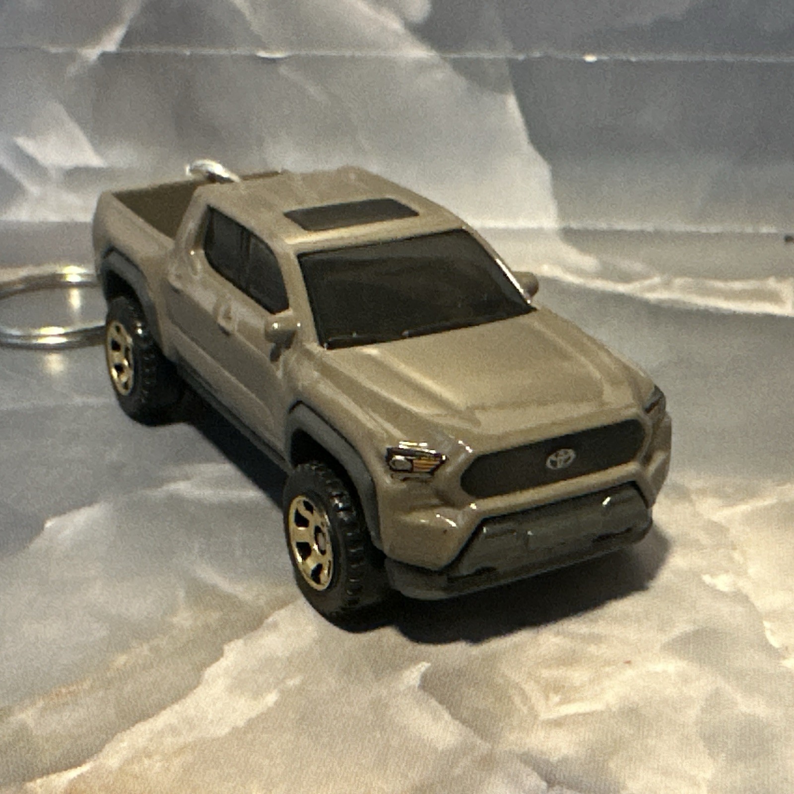 2024 TOYOTA TACOMA SAND TAN BEIGE TRUCK DIECAST KEYCHAIN CUSTOM LIMITED EDITION