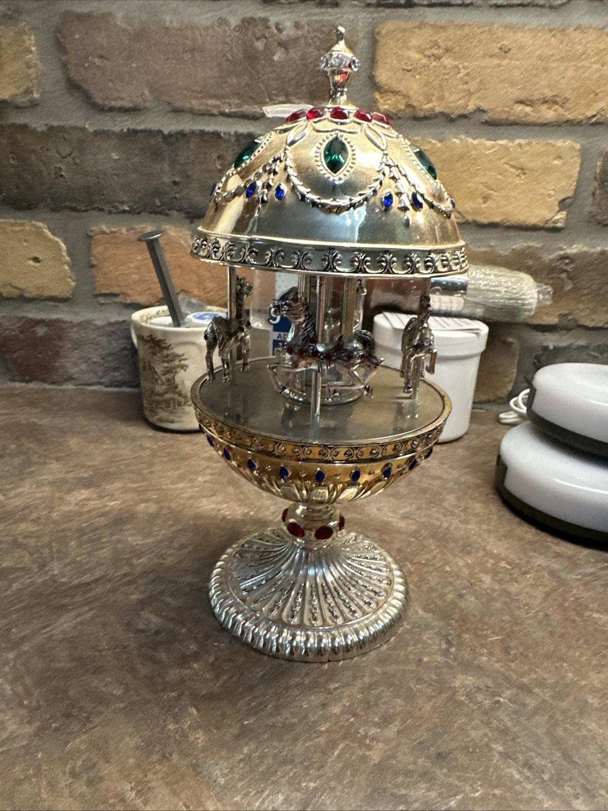 2002 Wallace Silversmiths Rotating Musical Carousel Silver Plate Works