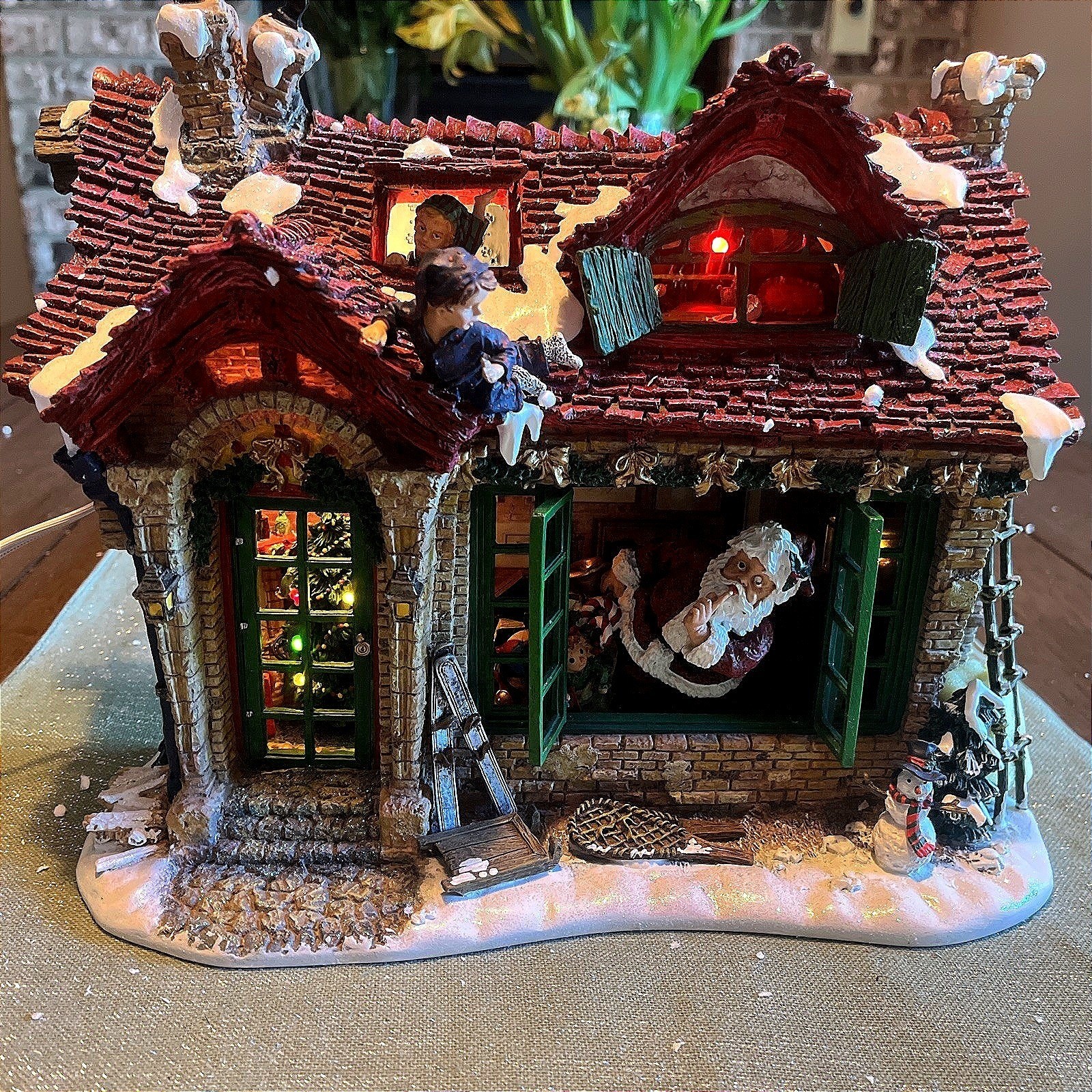 Depart 56 Storybook Village Collection Here Comes Santa Claus NEW With Box Depart 56 Storybook Village Collection Here Comes Santa Claus NEW With Box