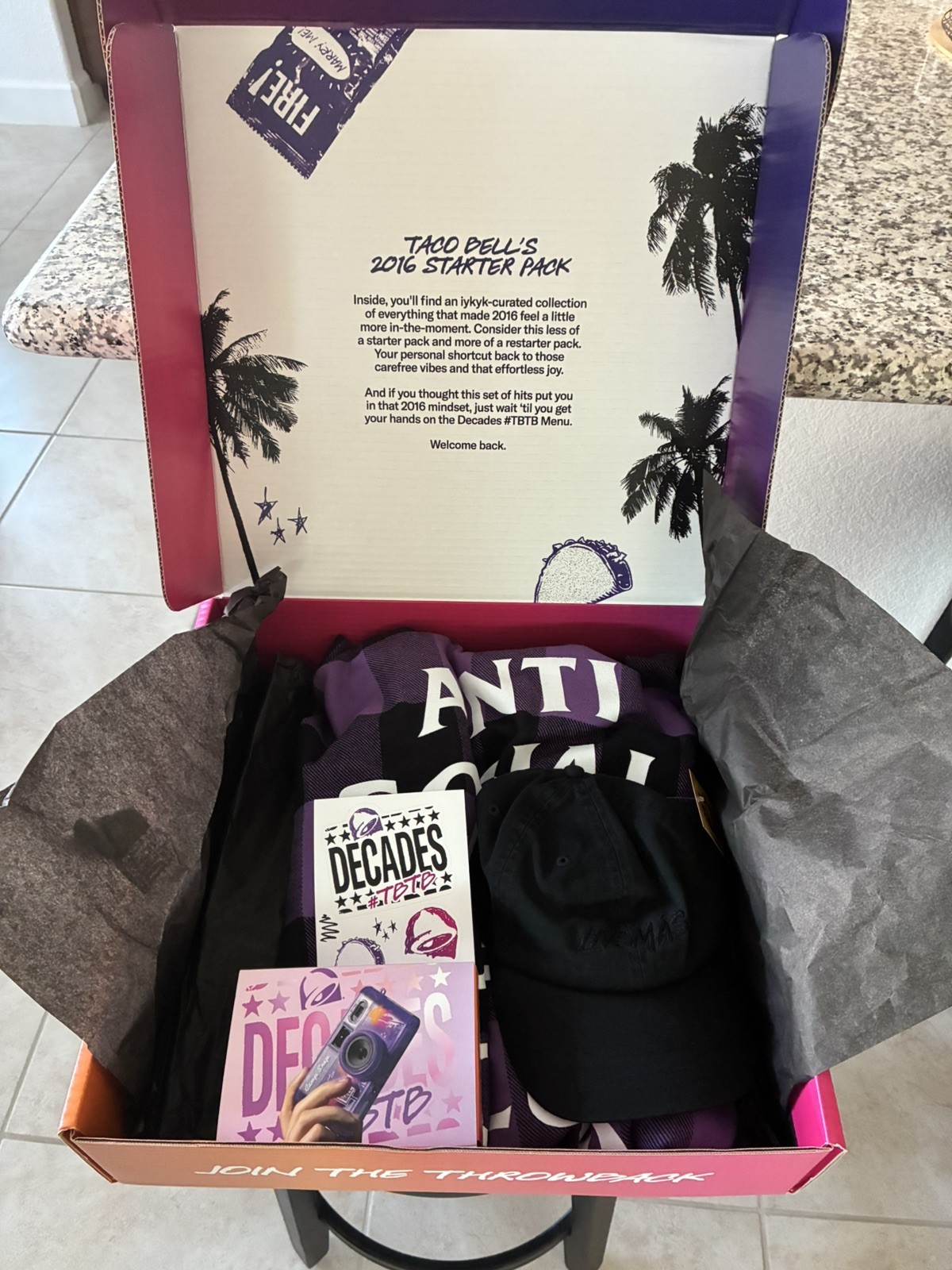Taco Bell Decades 2016 Box - 1/500 Sweepstakes Full Set - XL Shirt, Hat, Camera Taco Bell Decades 2016 Box - 1/500 Sweepstakes Full Set - XL Shirt, Hat, Camera