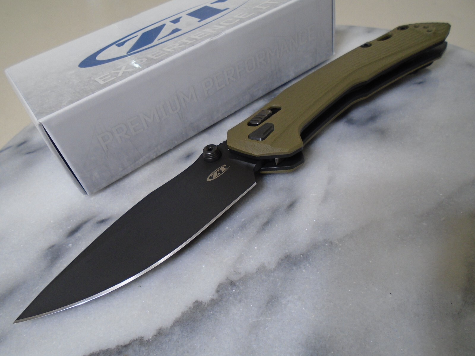 Zero Tolerance Duralock Pocket Knife ZT0203 Olive G10 CPM-M4 Ceracoat Folder New Zero Tolerance Duralock Pocket Knife ZT0203 Olive G10 CPM-M4 Ceracoat Folder New