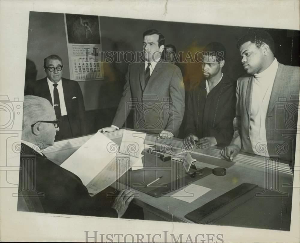 1989 Press Photo Brothers Louis Johnson & Willis Johnson Arraigned for Murder