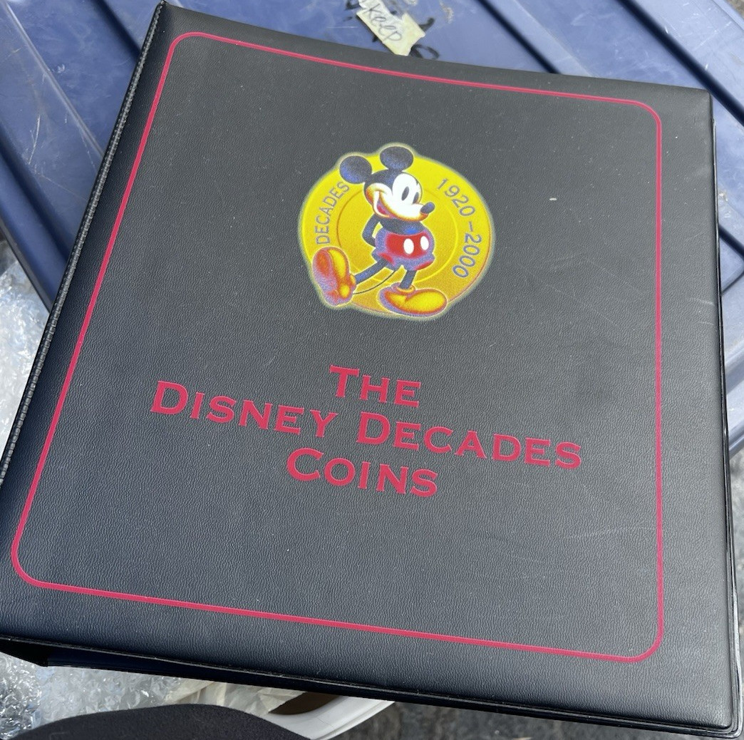Disney Disney Decades Coins 1920-2000 Set Binder Album w/ Card Pages, Complete Disney Disney Decades Coins 1920-2000 Set Binder Album w/ Card Pages, Complete