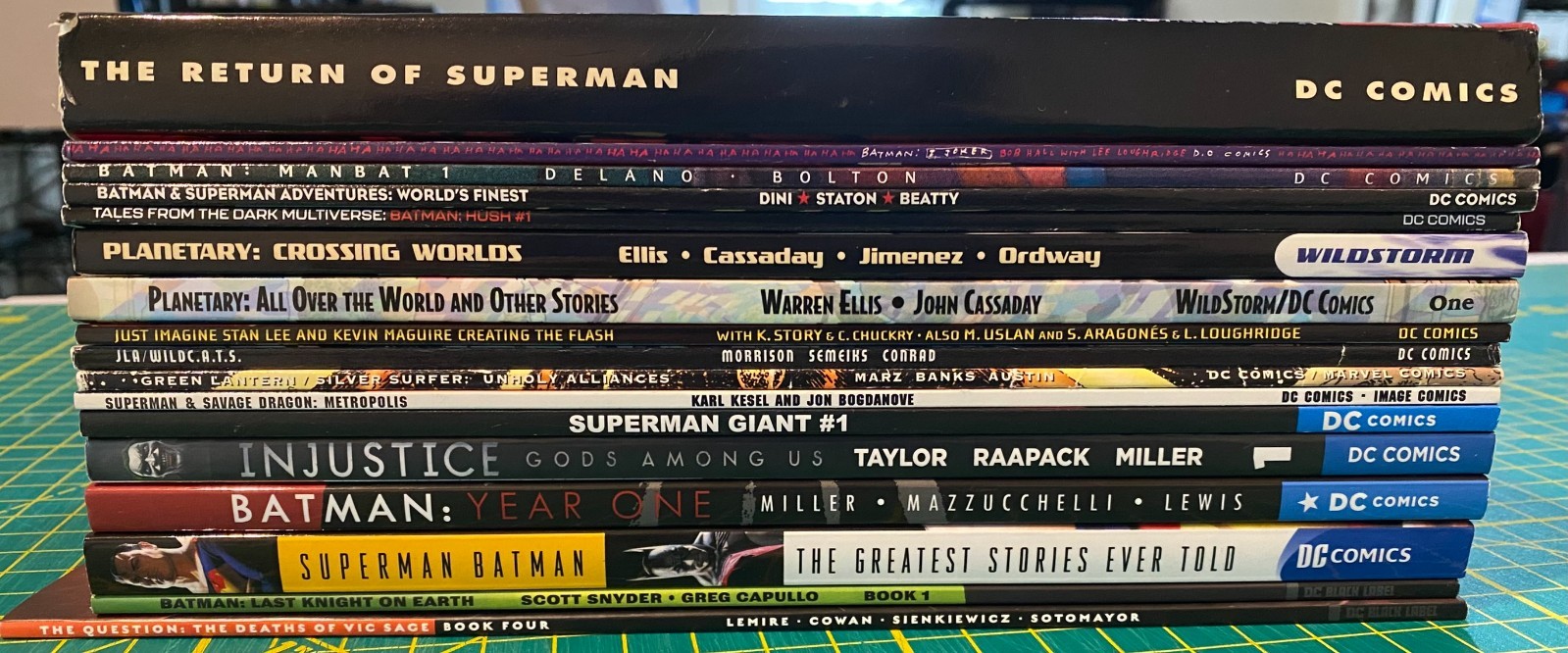 DC Comics Graphic Novel Prestige Lot (17) Batman Year One Elseworlds Injustice