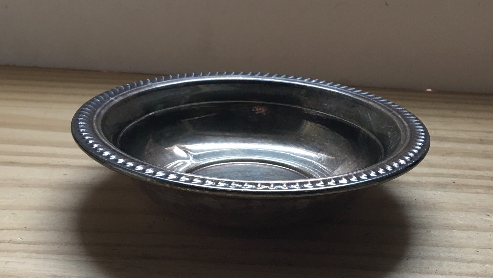 Vintage 1940s F. B. Rogers Silver Plate Candy Nut Dish Shallow Bowl 6.5\