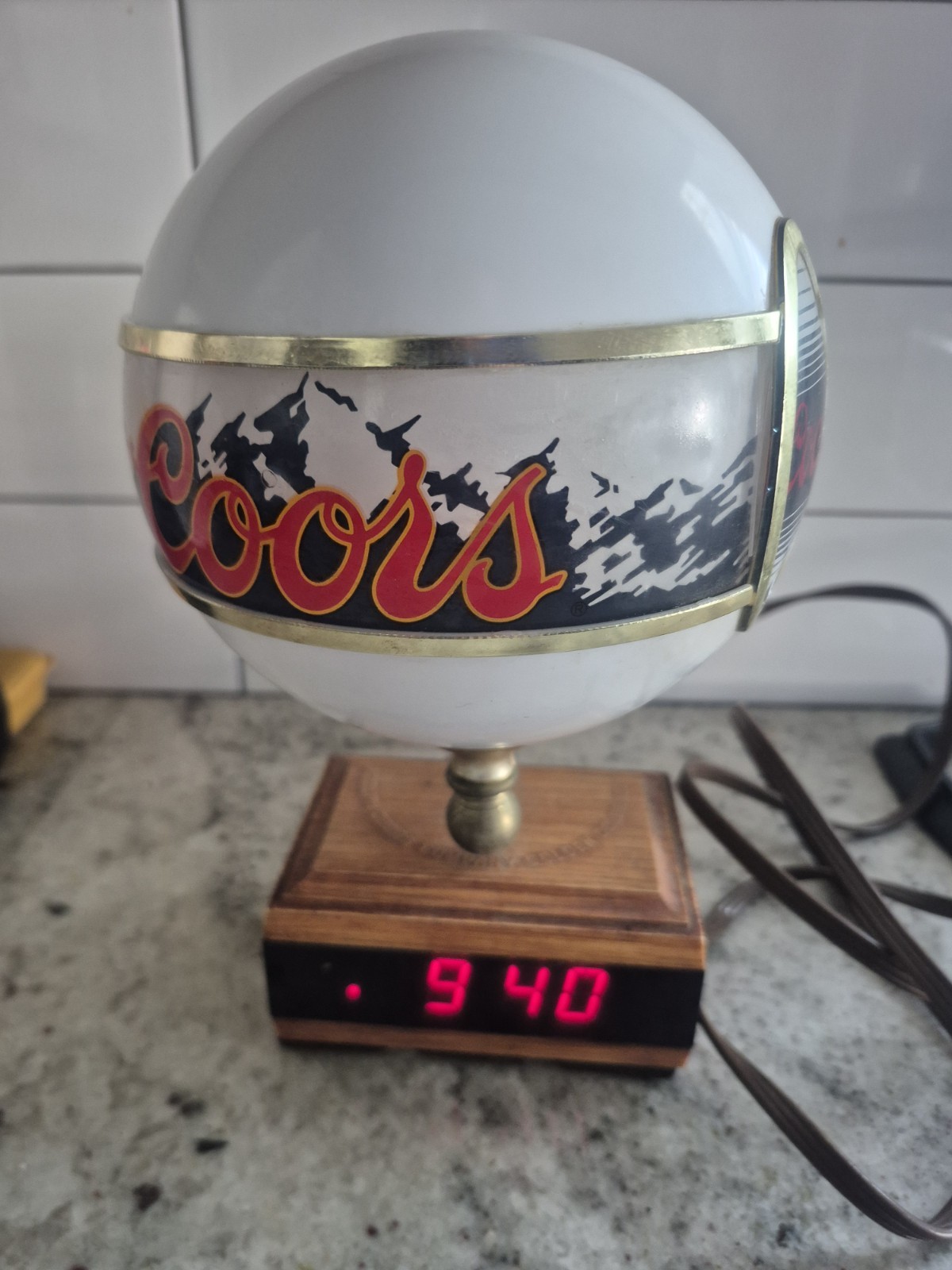 Coors Beer Lighted Globe Digital Clock Bar Advertising Sign Working Vintage