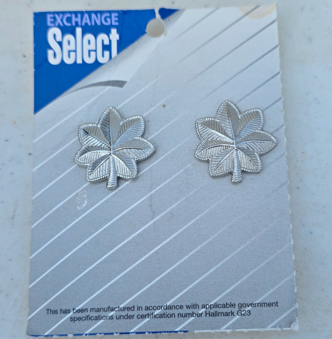 Army Rank Insignia Pins LT COL Silver Oak Leaf Lapel Pin Set Militaria