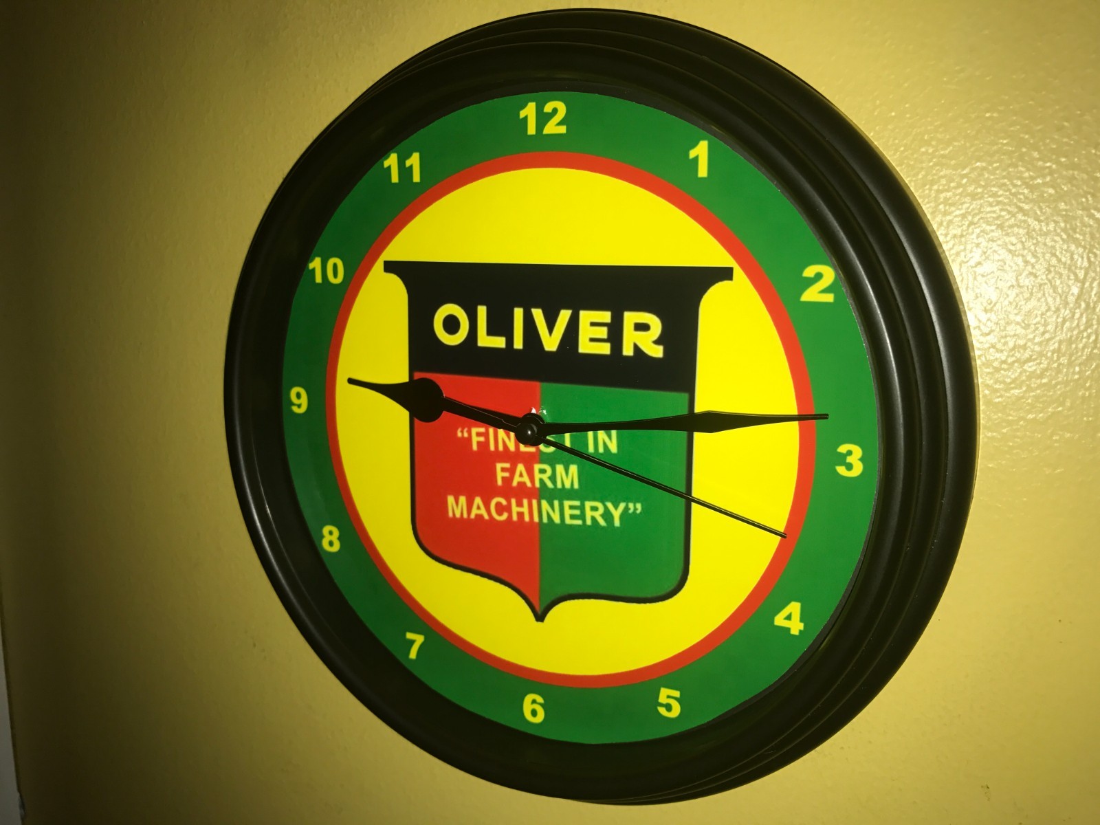 Oliver Farm Tractor Shield Logo Barn Garage Man Cave Bar Clock Retro Sign Oliver Farm Tractor Shield Logo Barn Garage Man Cave Bar Clock Retro Sign