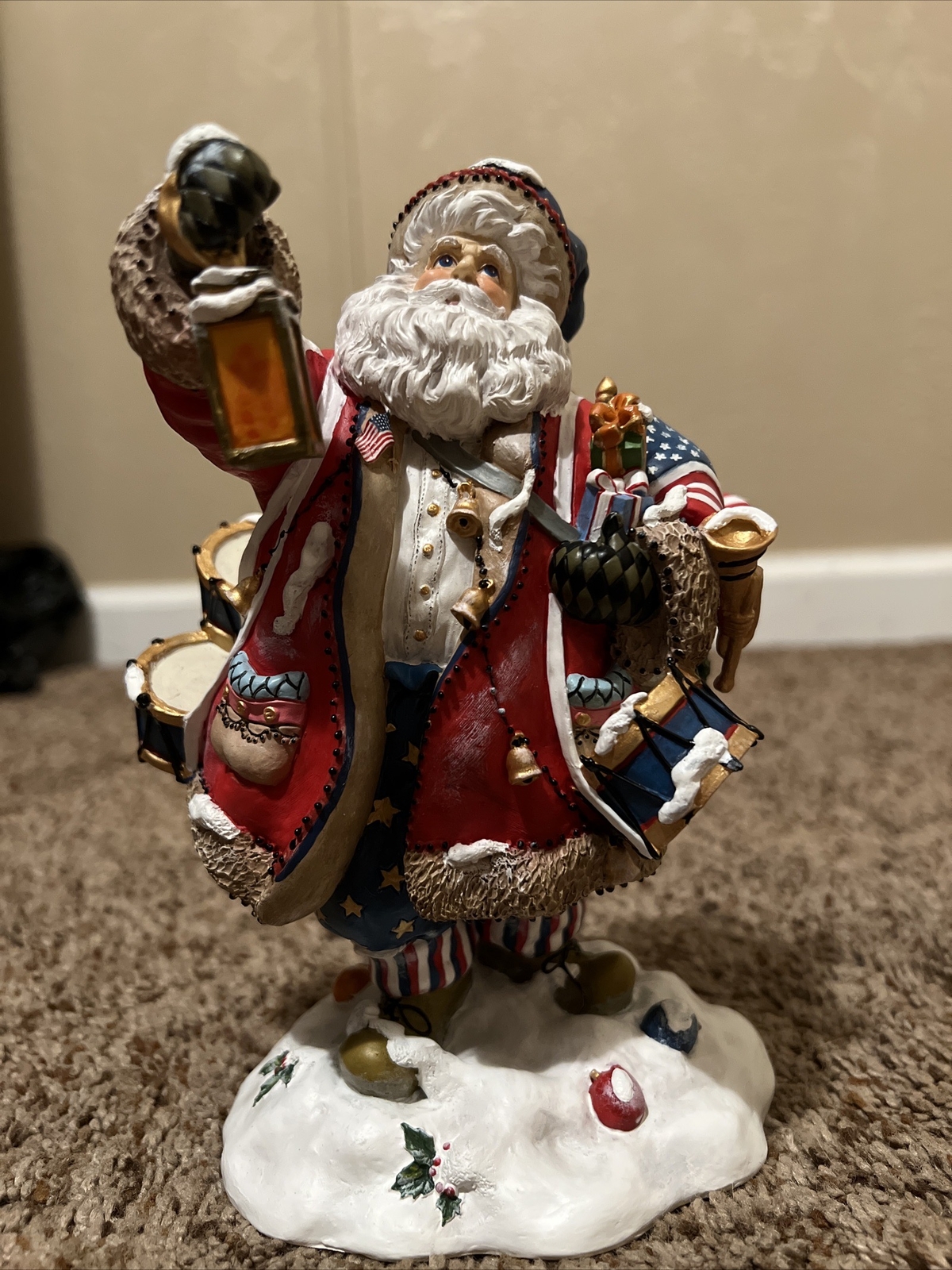 American FLAG Wielding Santa “Let Freedom Shine” Santa Clause FIGURINE #33503 American FLAG Wielding Santa “Let Freedom Shine” Santa Clause FIGURINE #33503