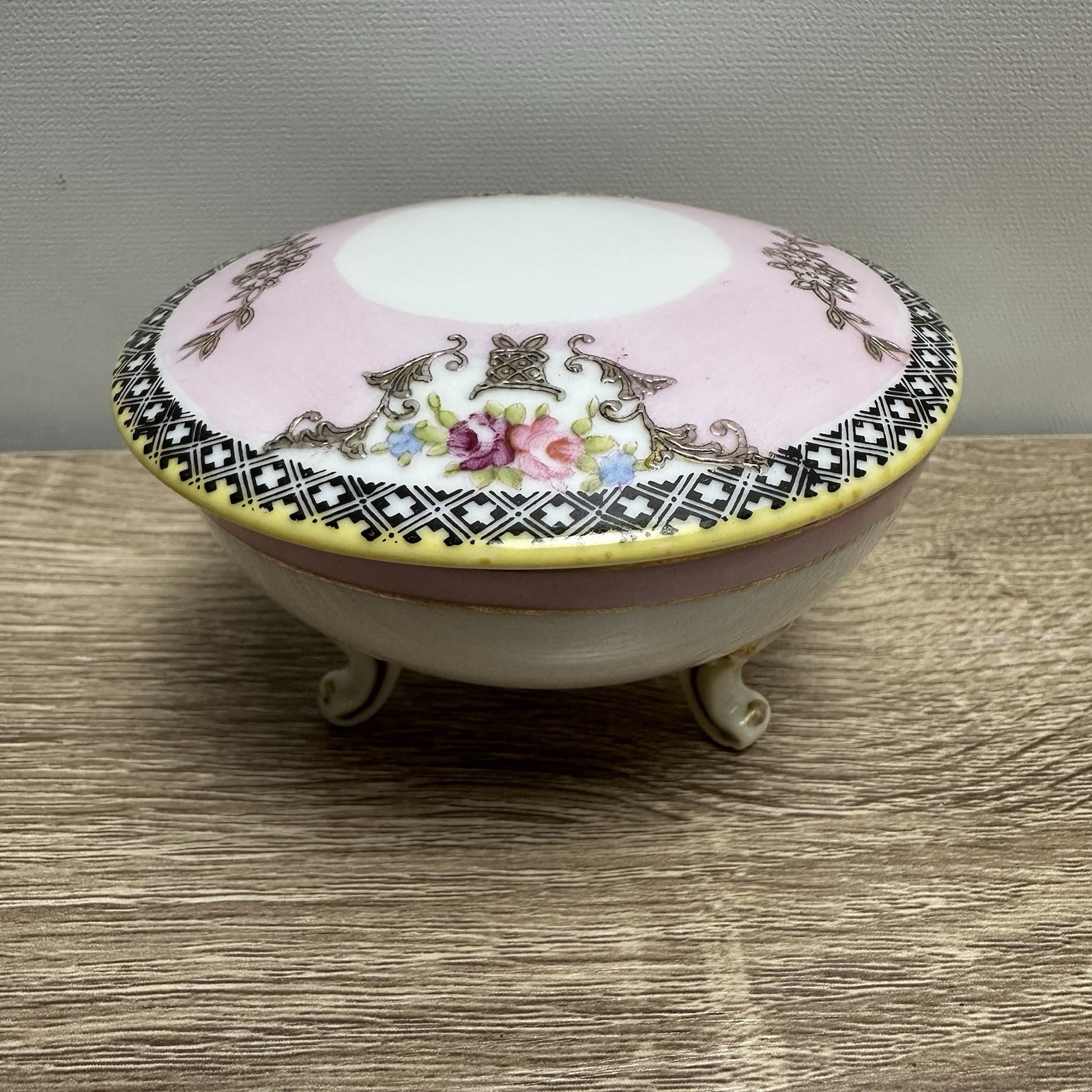 Vintage Noritake Morimura Bros Footed Powder Jar Box Hand Painted Gold Art Deco Vintage Noritake Morimura Bros Footed Powder Jar Box Hand Painted Gold Art Deco